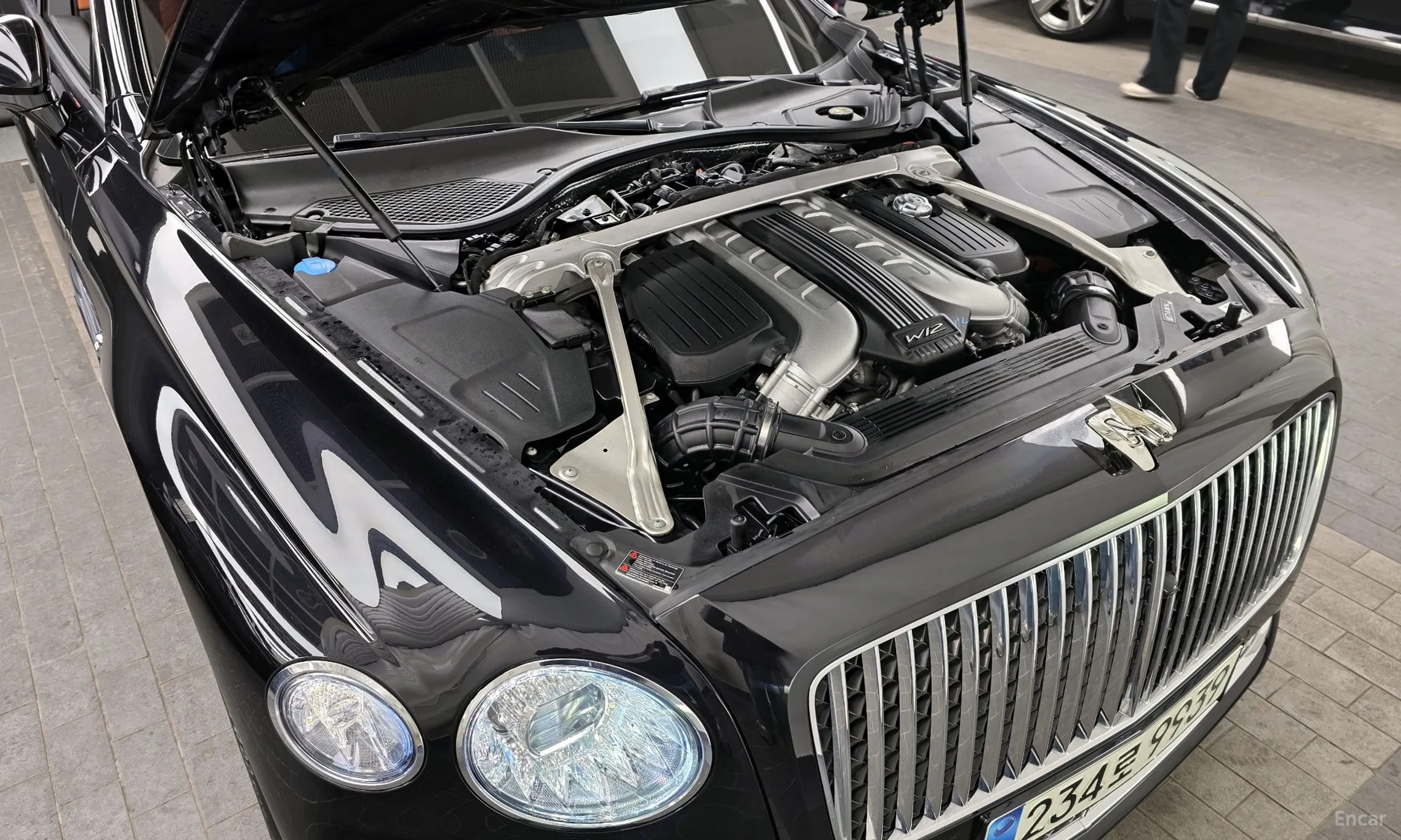 Bentley Flying Spur 3rd Generation превью 6