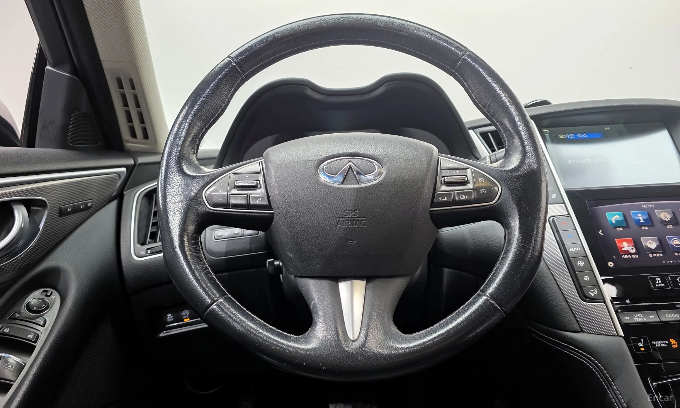 Infiniti Q50 превью 13