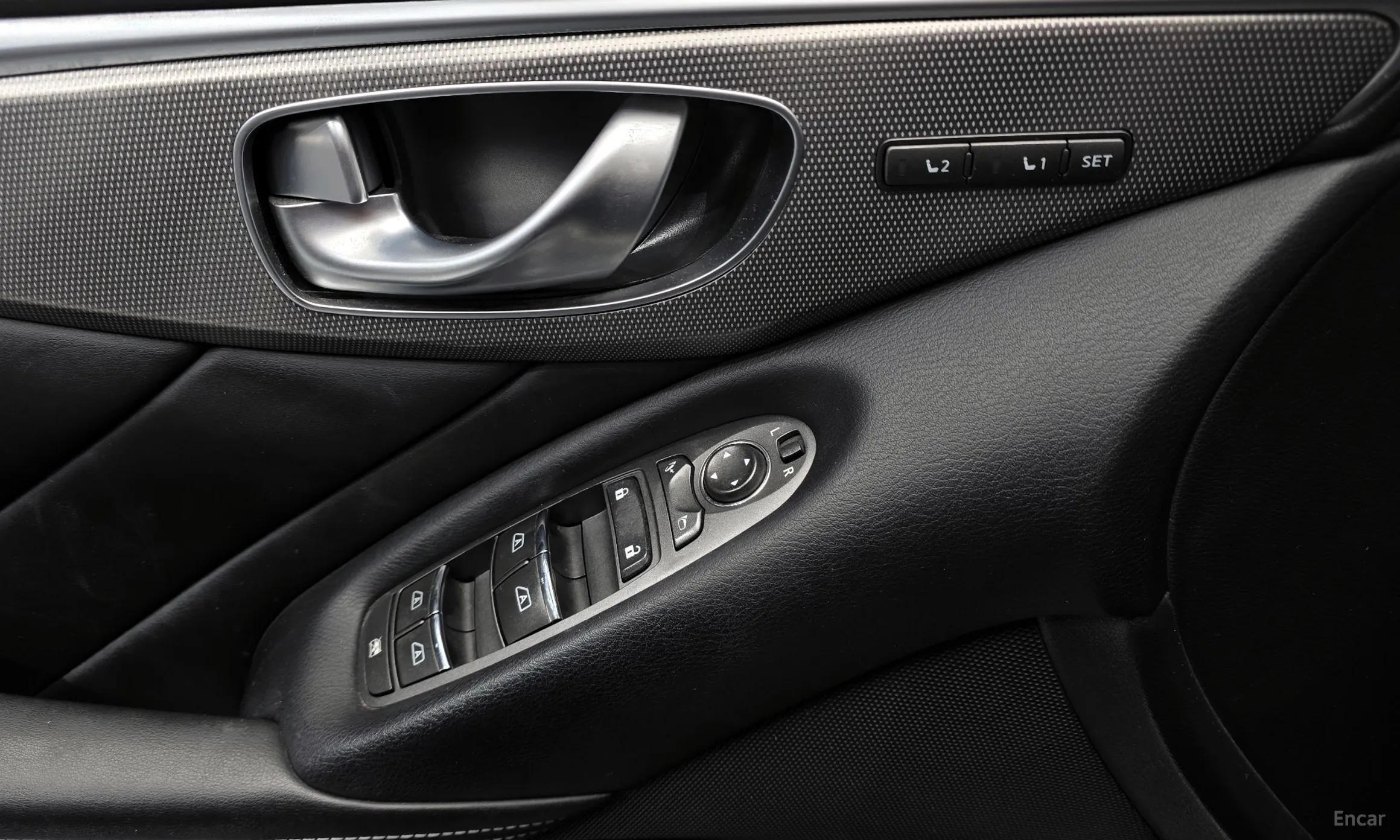 Infiniti Q50 превью 18