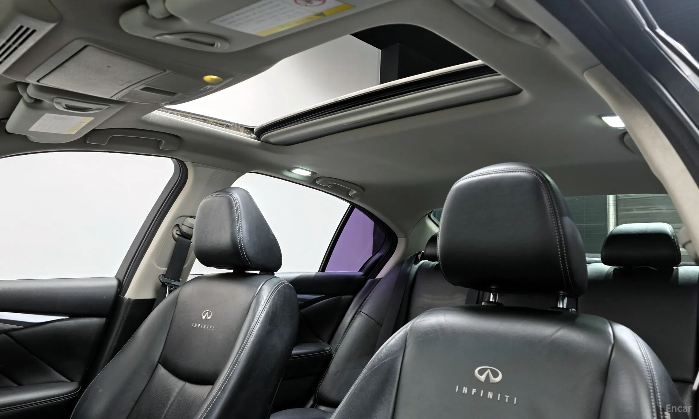 Infiniti Q50 превью 19