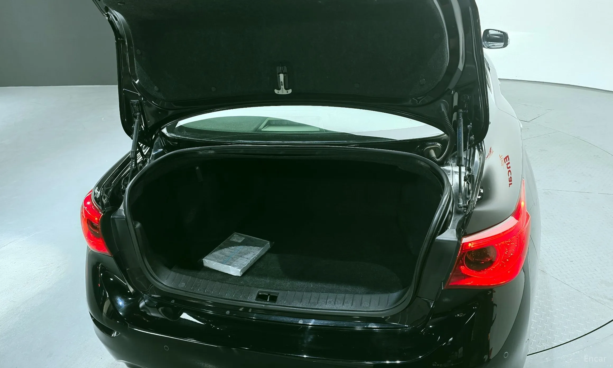 Infiniti Q50 превью 20