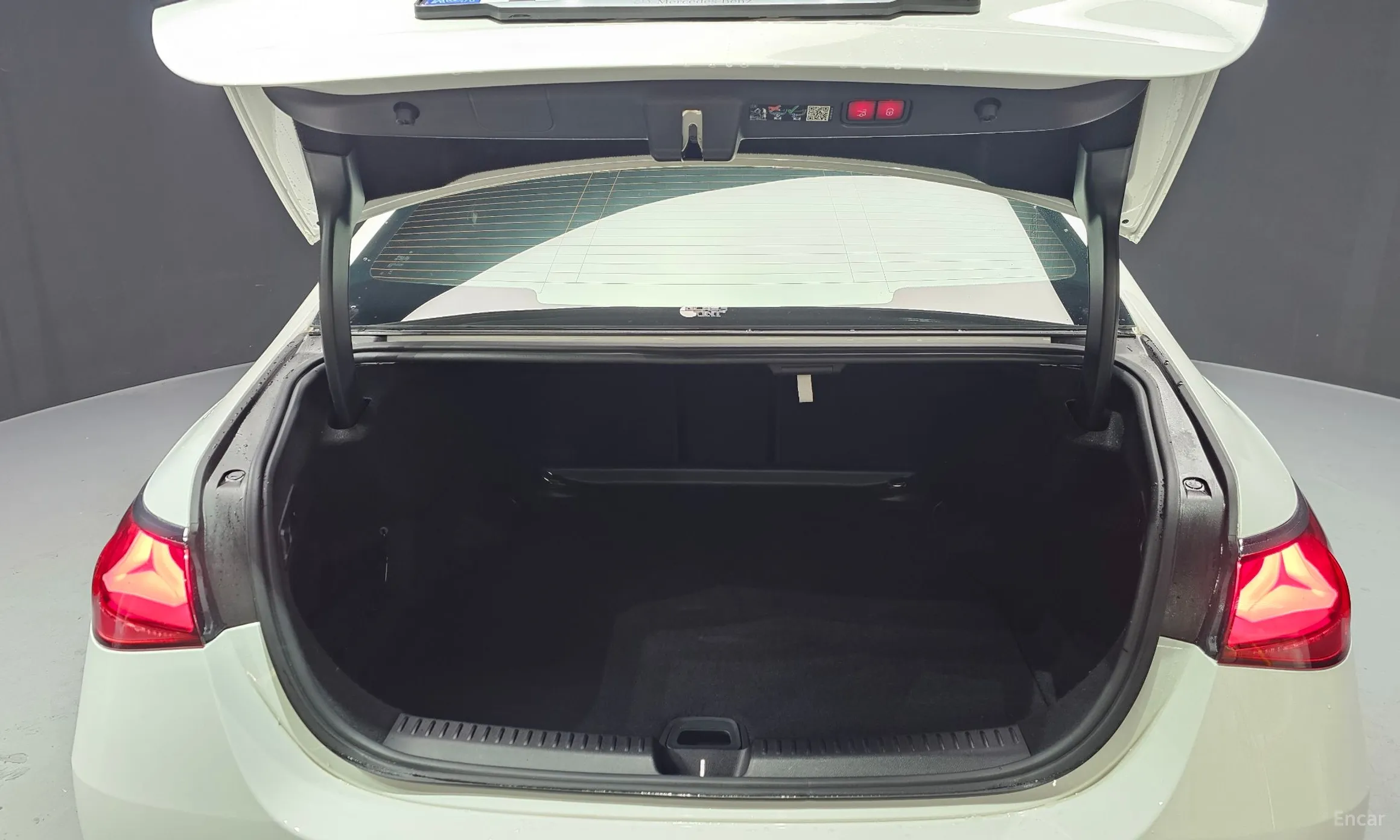 Mercedes Benz E-Class W214 превью 20