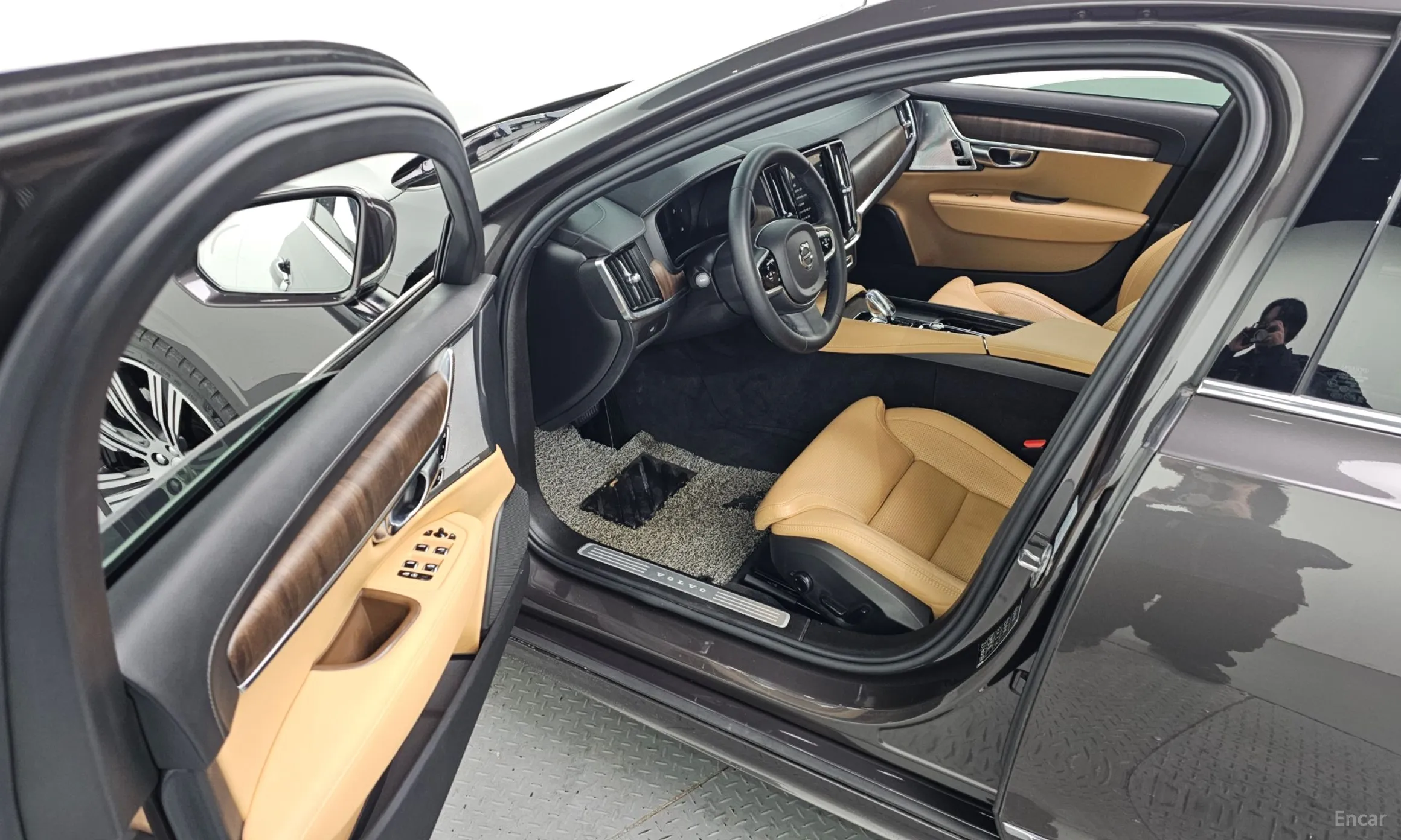 Volvo S90 превью 10