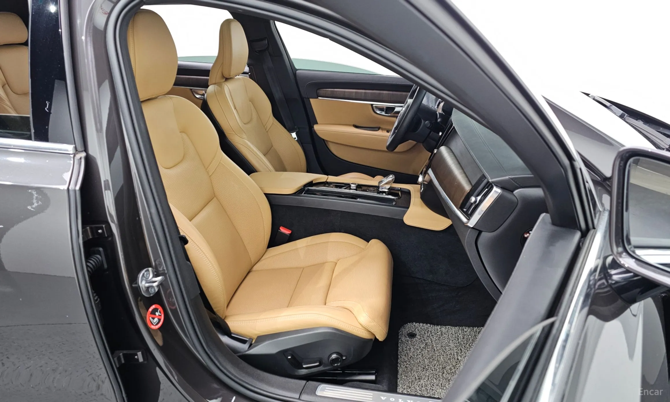 Volvo S90 превью 11