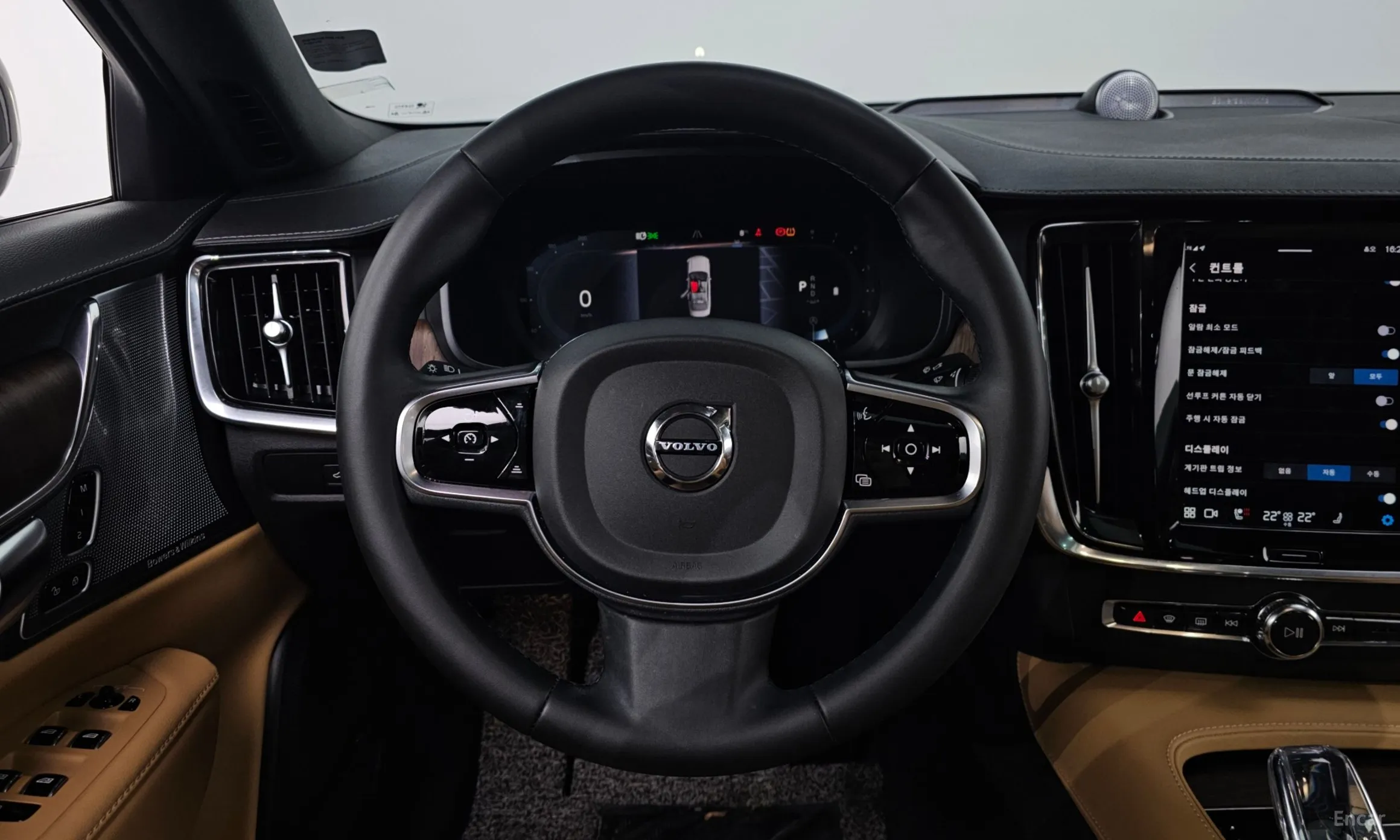 Volvo S90 превью 14