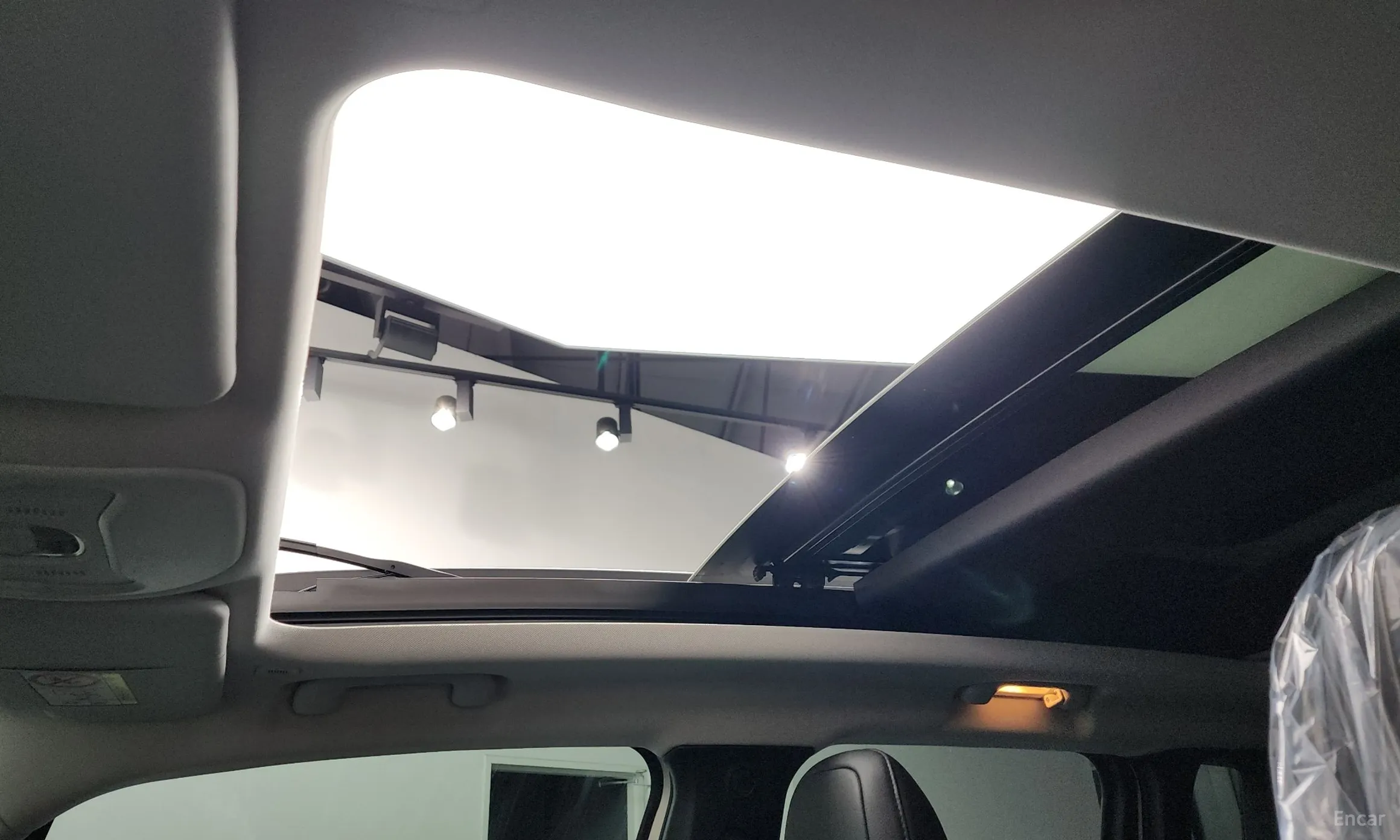 Jeep Renegade превью 19