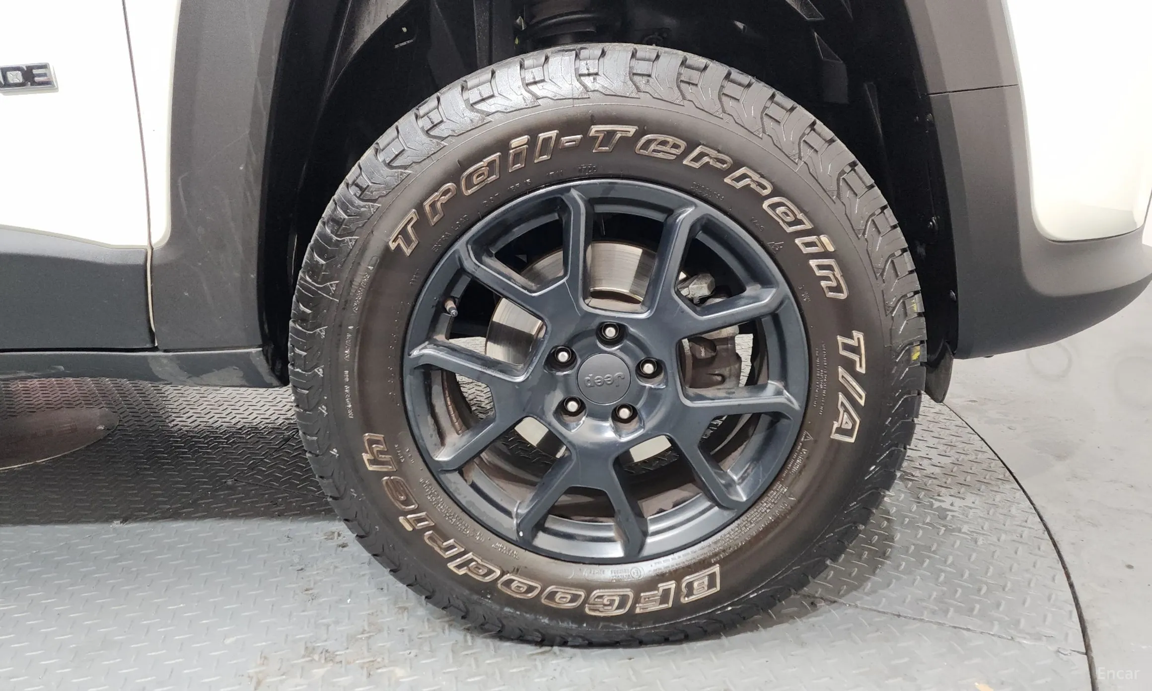 Jeep Renegade превью 5