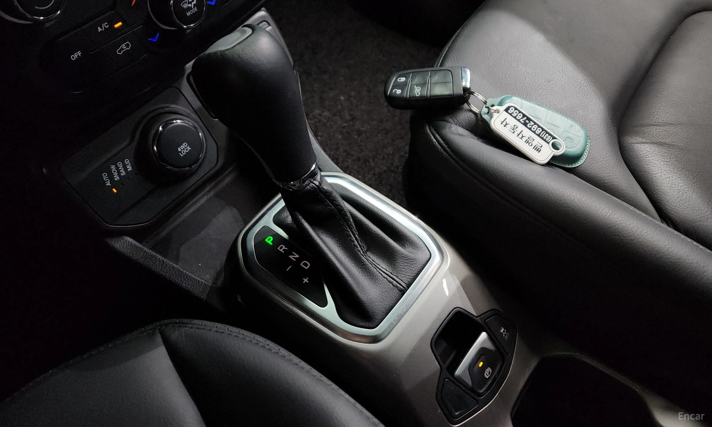 Jeep Renegade превью 9