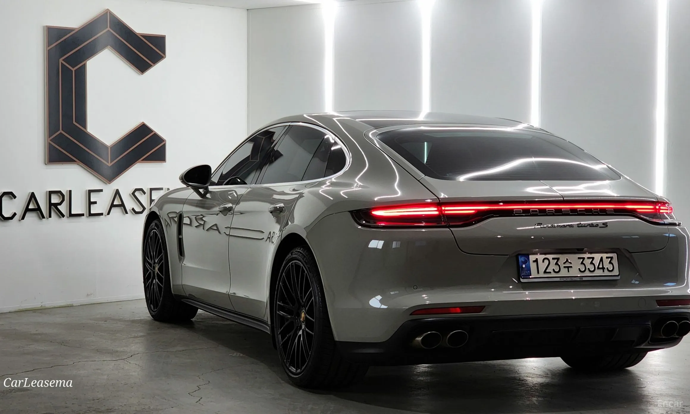 Porsche Panamera (971) превью 3