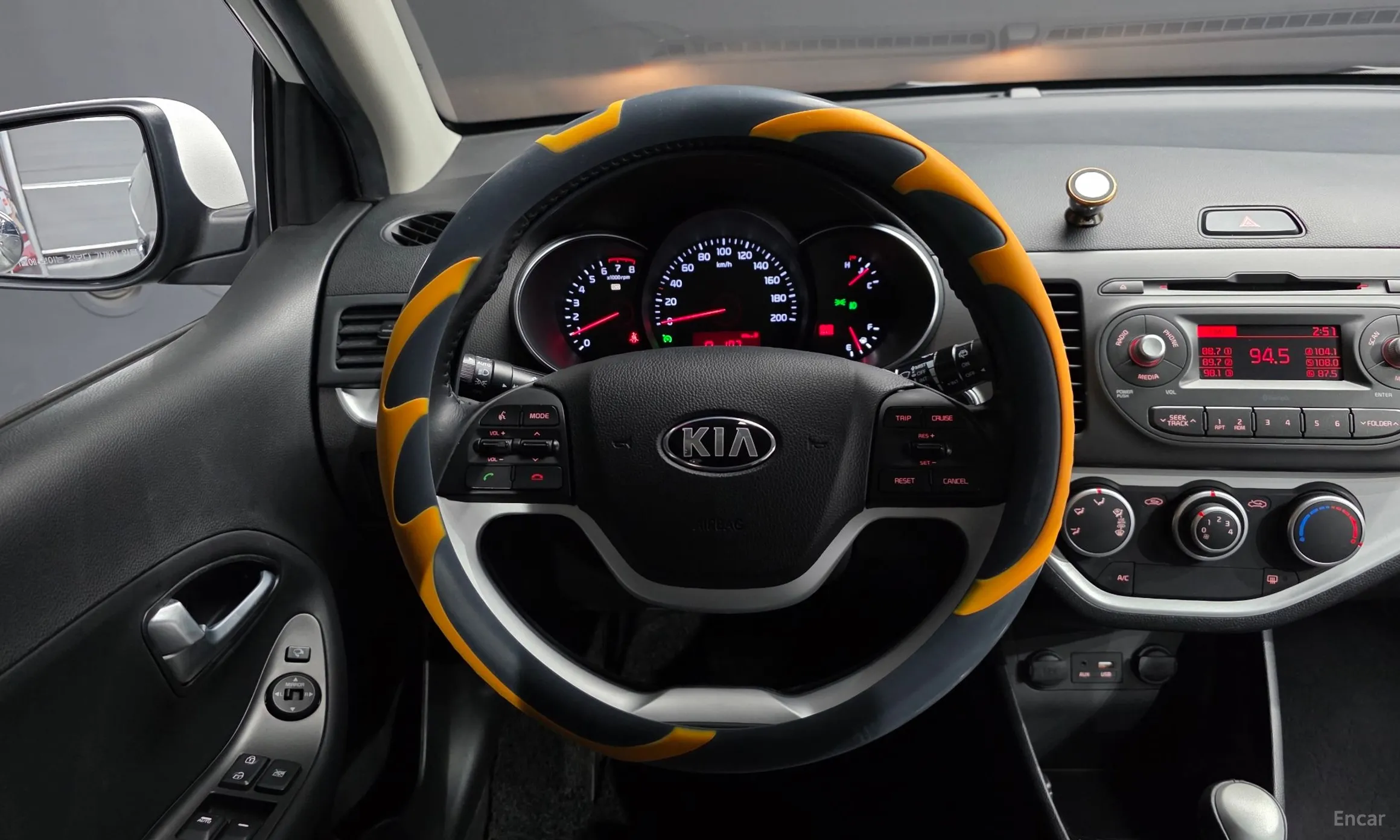 Kia Morning превью 13