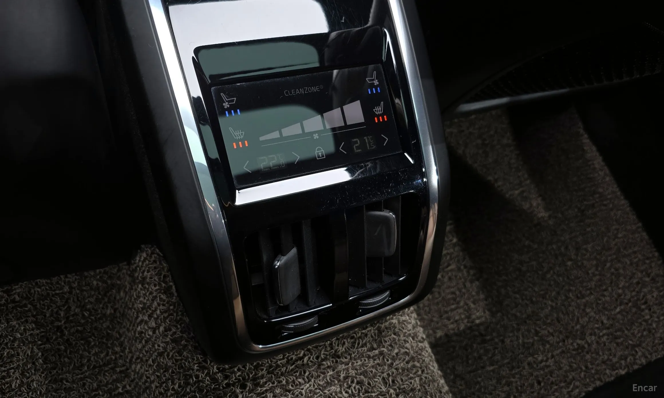 Volvo S90 превью 19