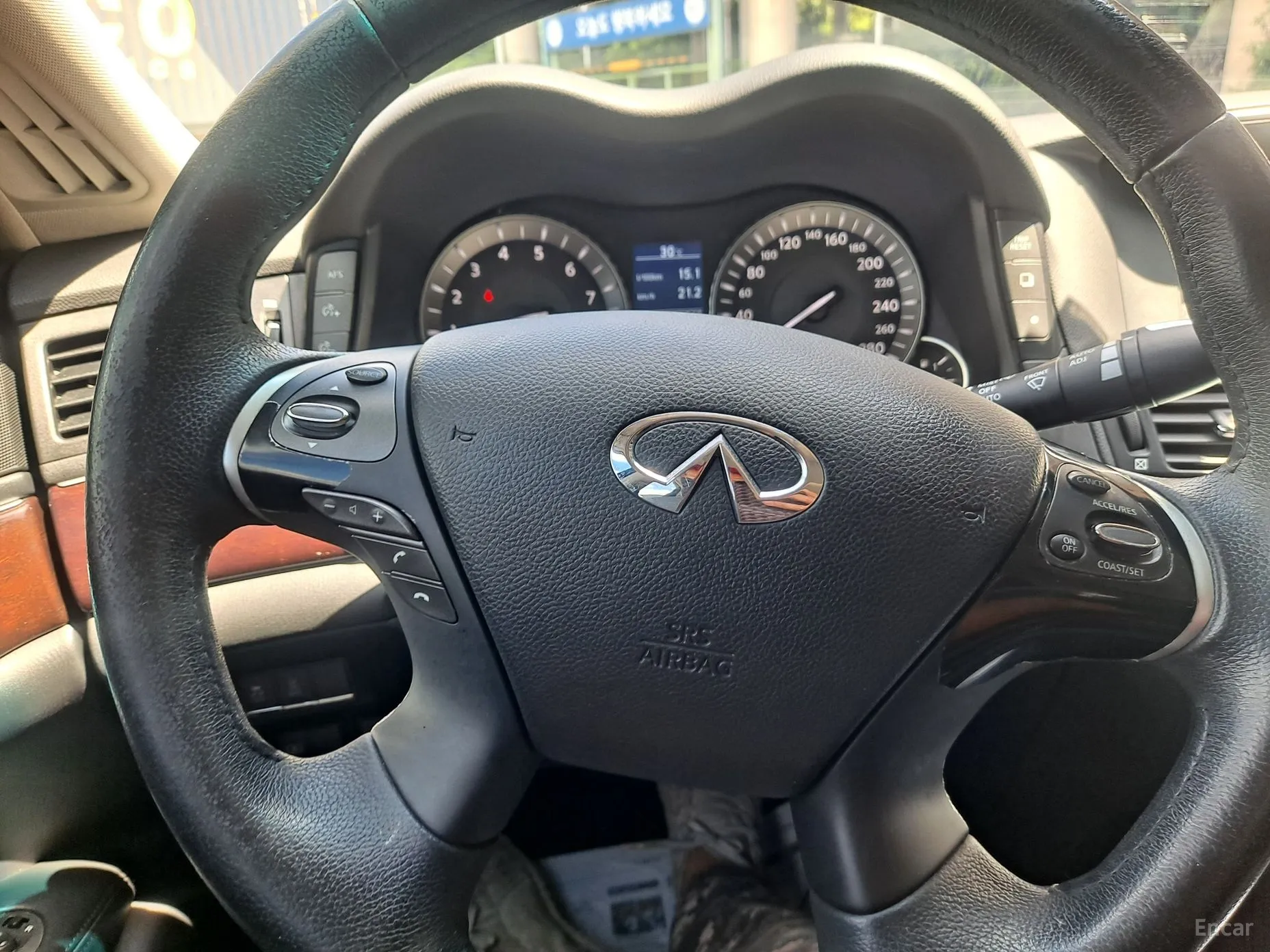 Infiniti M37 превью 12