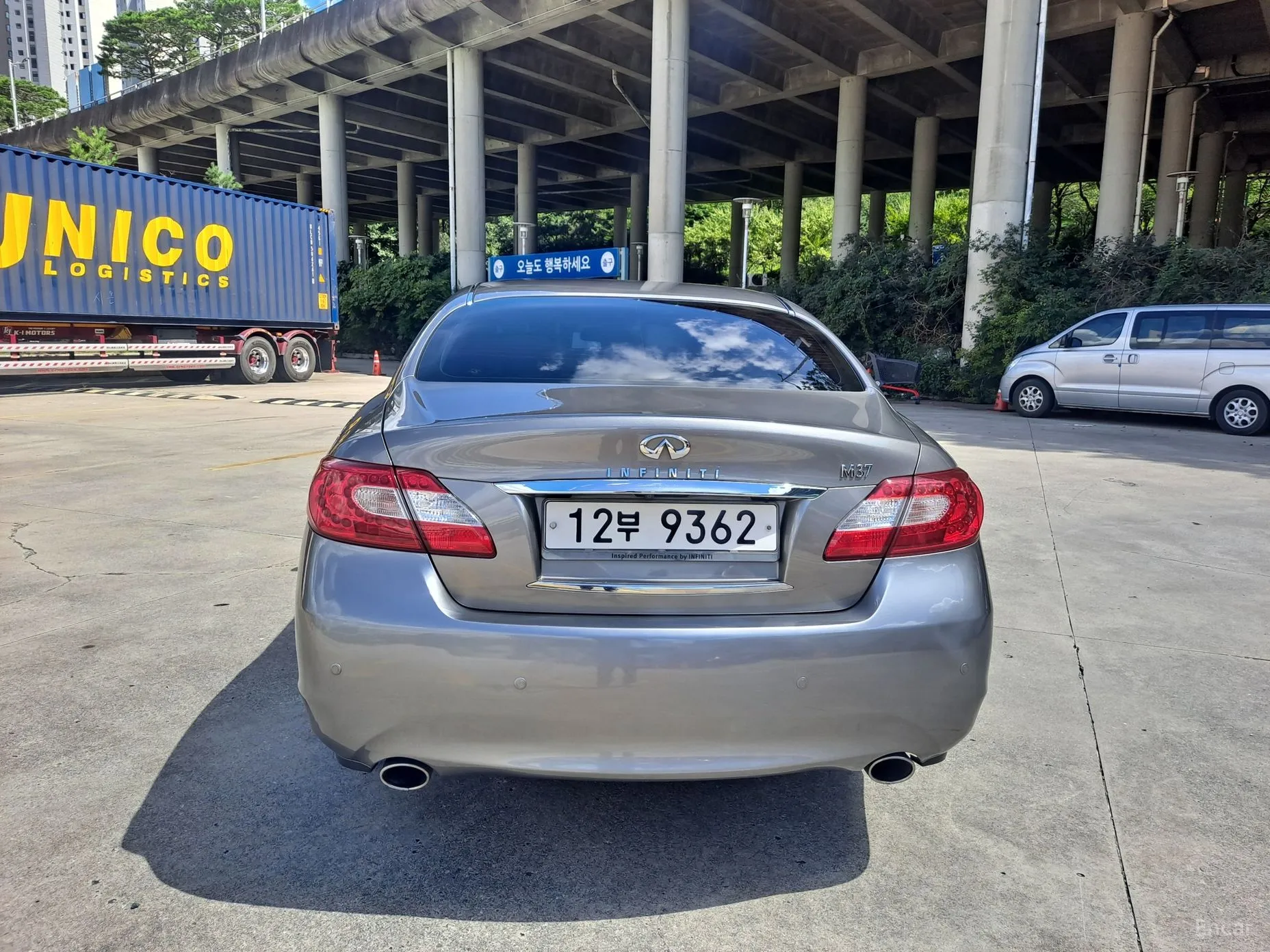 Infiniti M37 превью 4