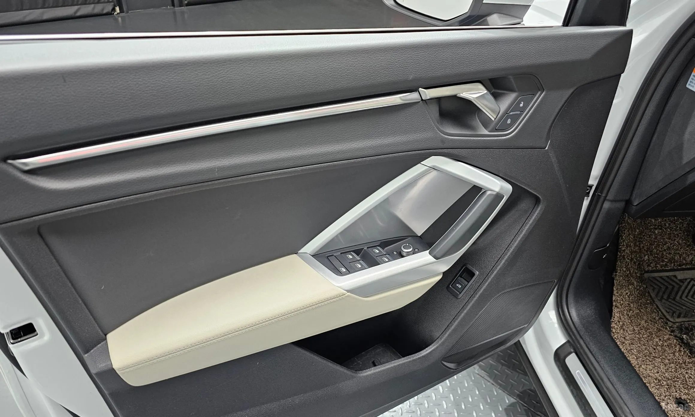Audi Q3 (F3) превью 14