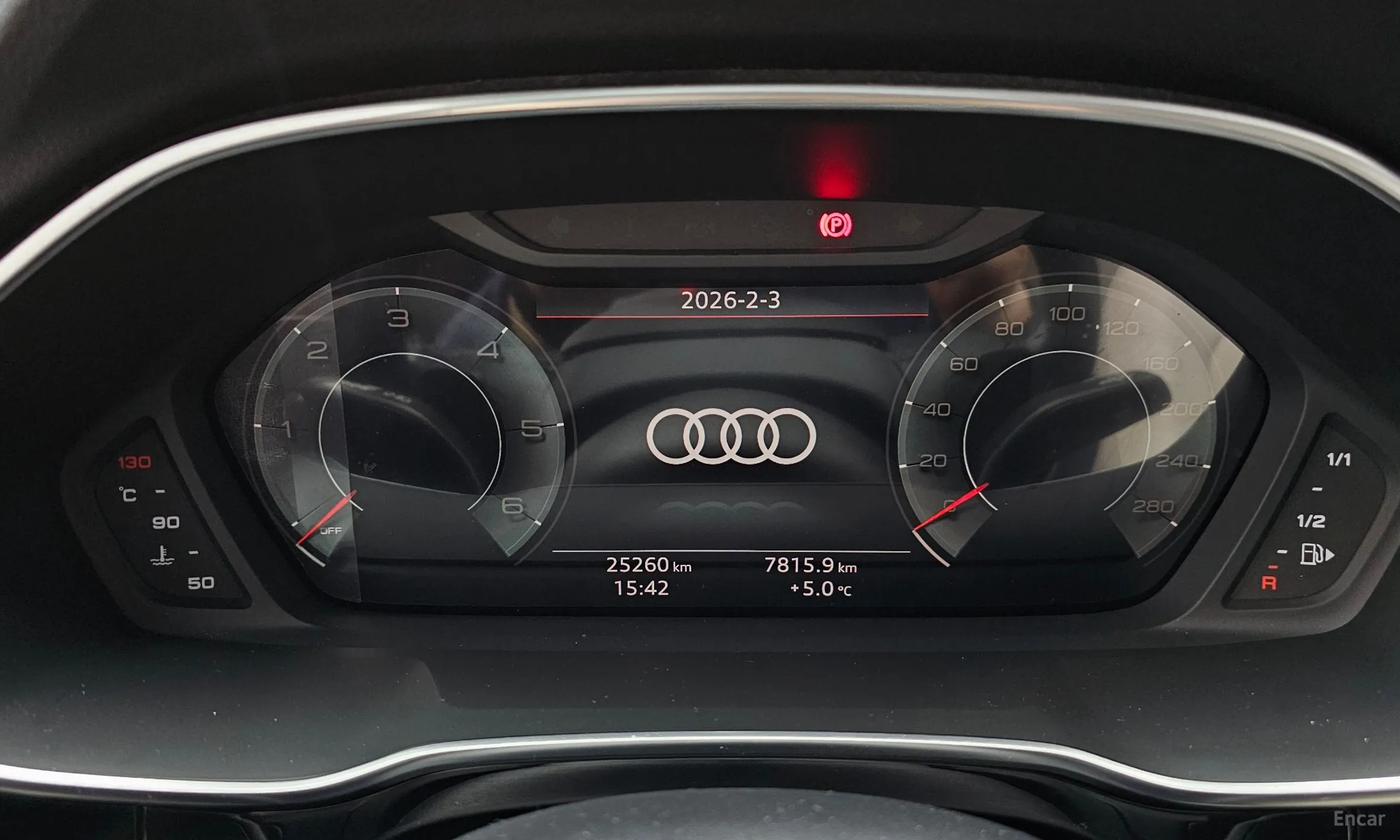 Audi Q3 (F3) превью 8