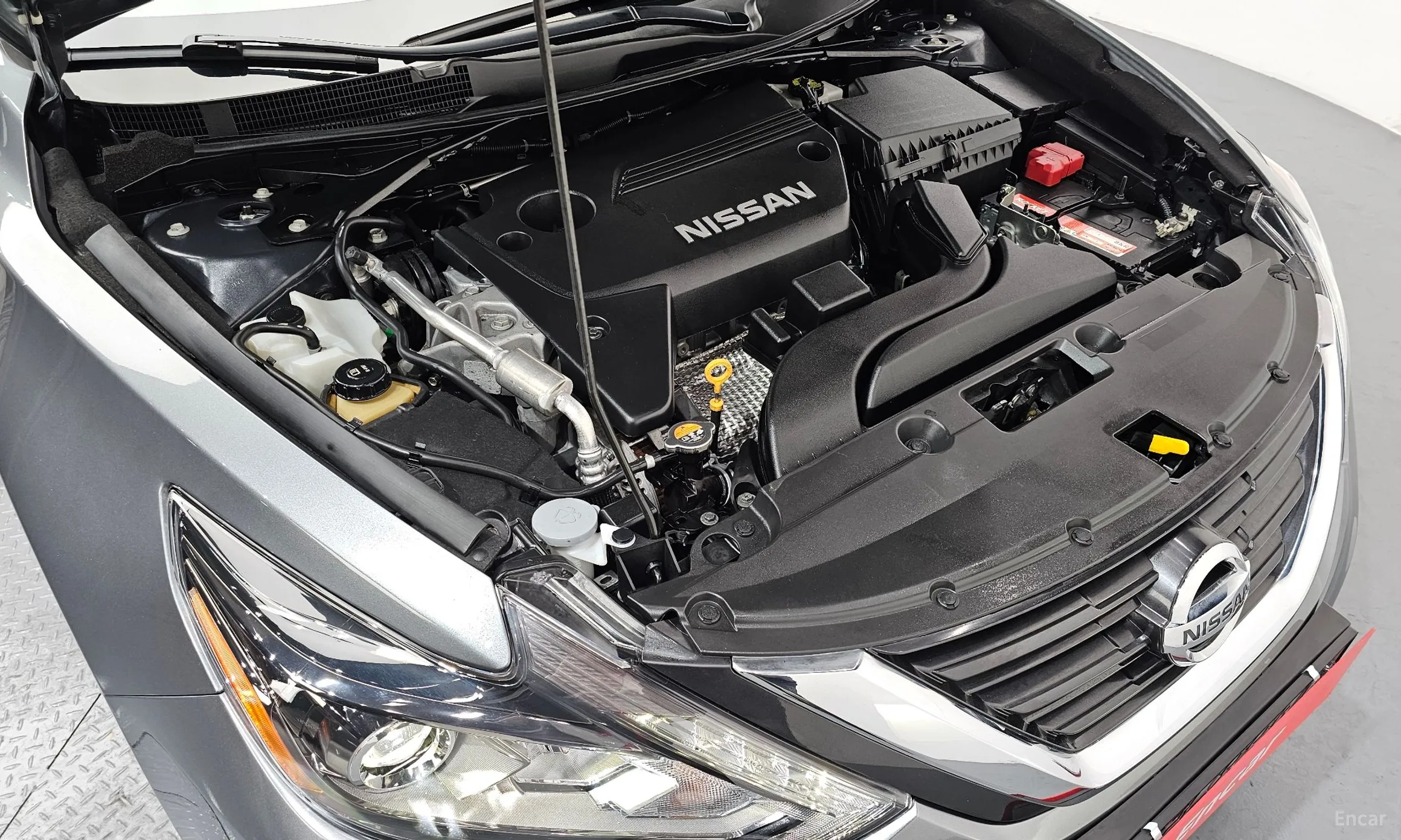 Nissan Altima превью 6