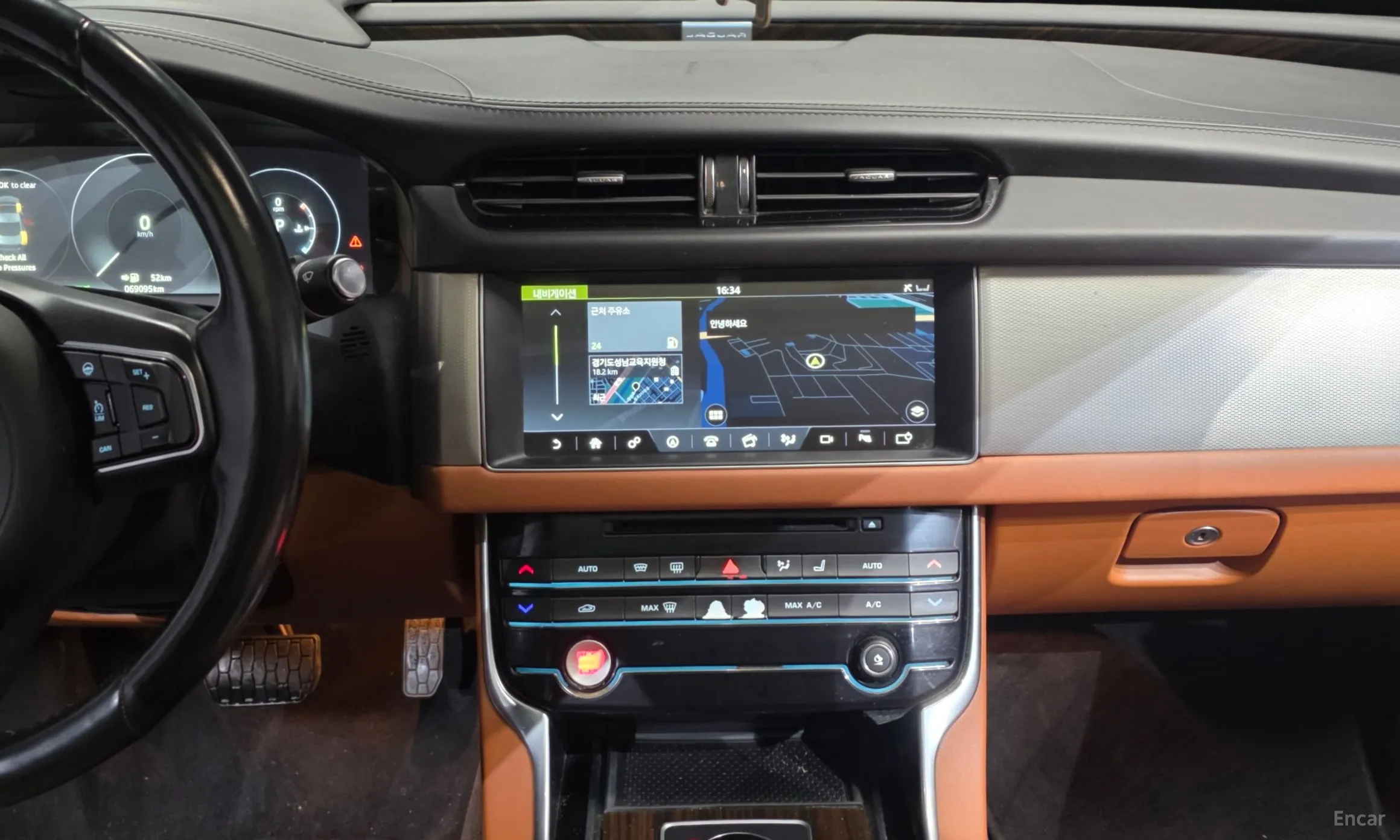 Jaguar XF (x260) превью 14
