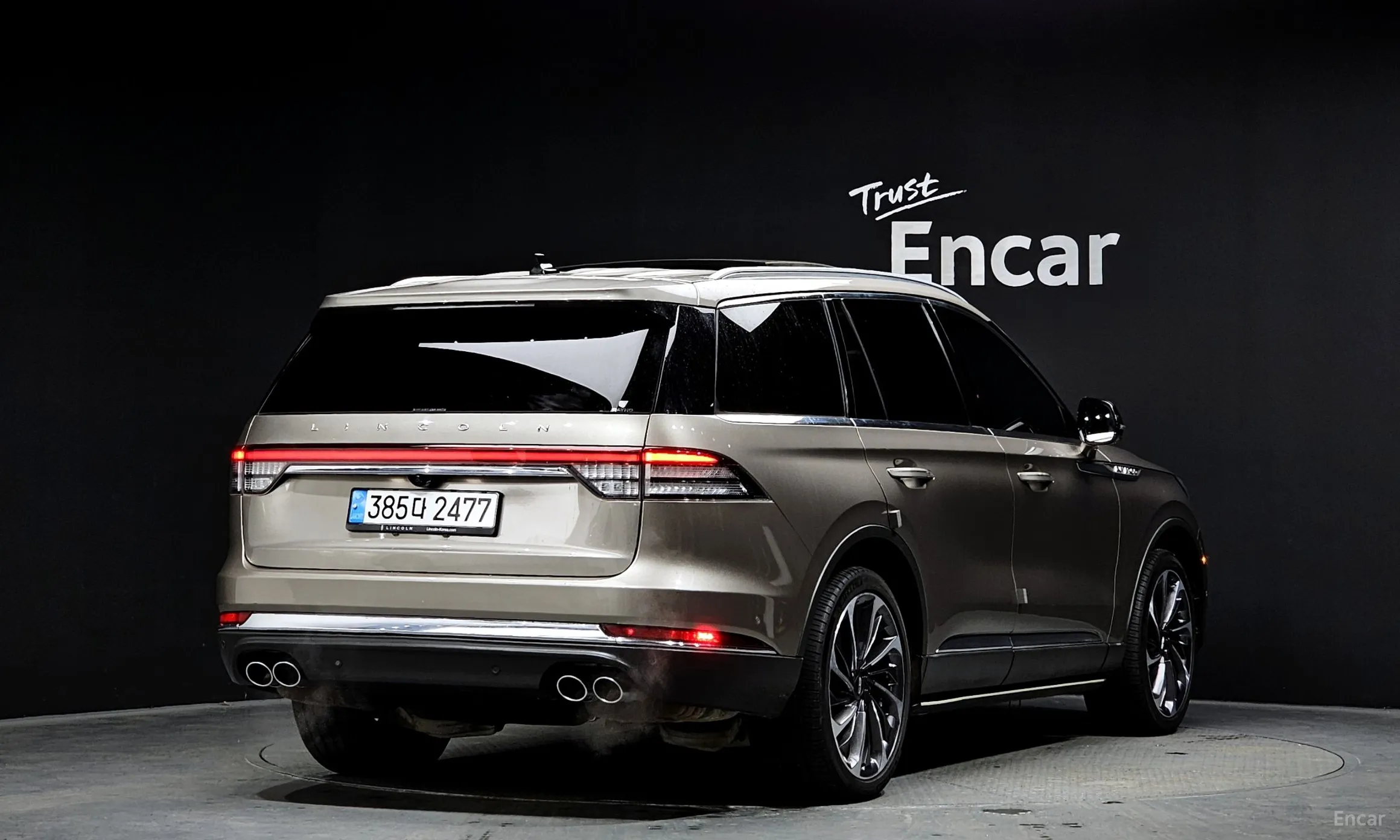 Lincoln Aviator 2nd Generation превью 2
