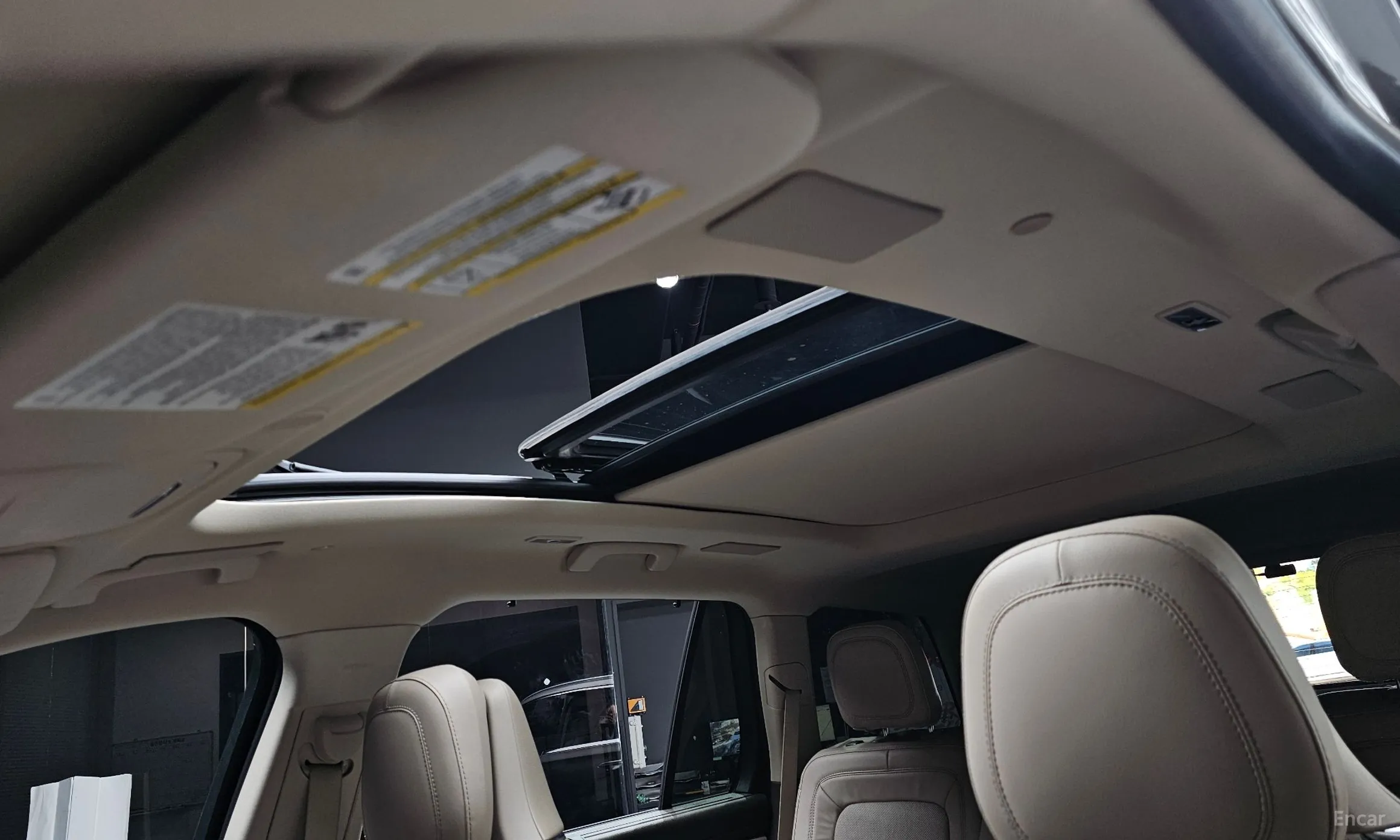Lincoln Aviator 2nd Generation превью 18