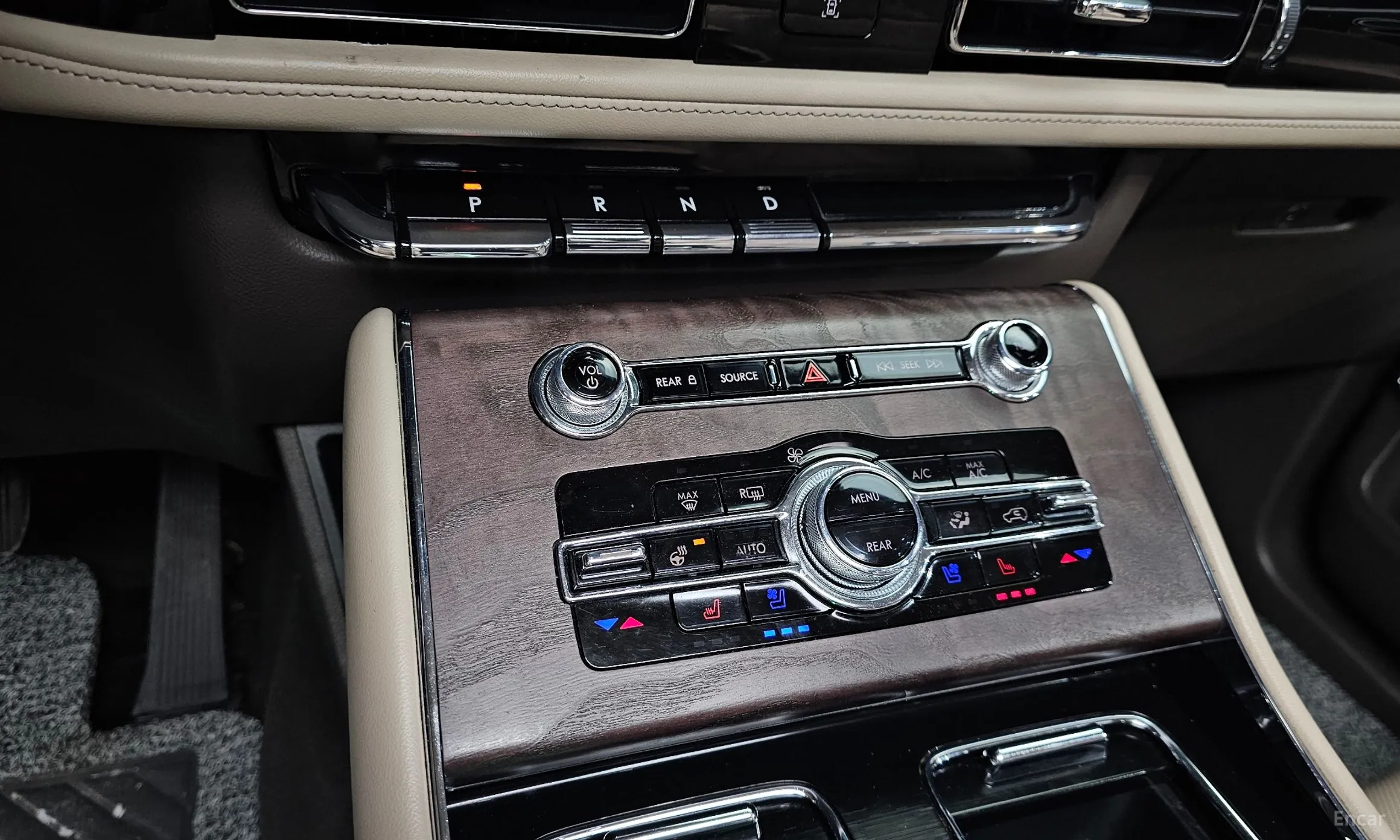 Lincoln Aviator 2nd Generation превью 9