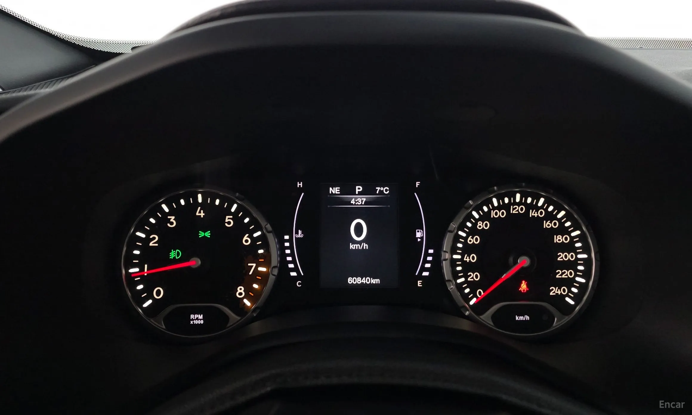 Jeep Renegade превью 8