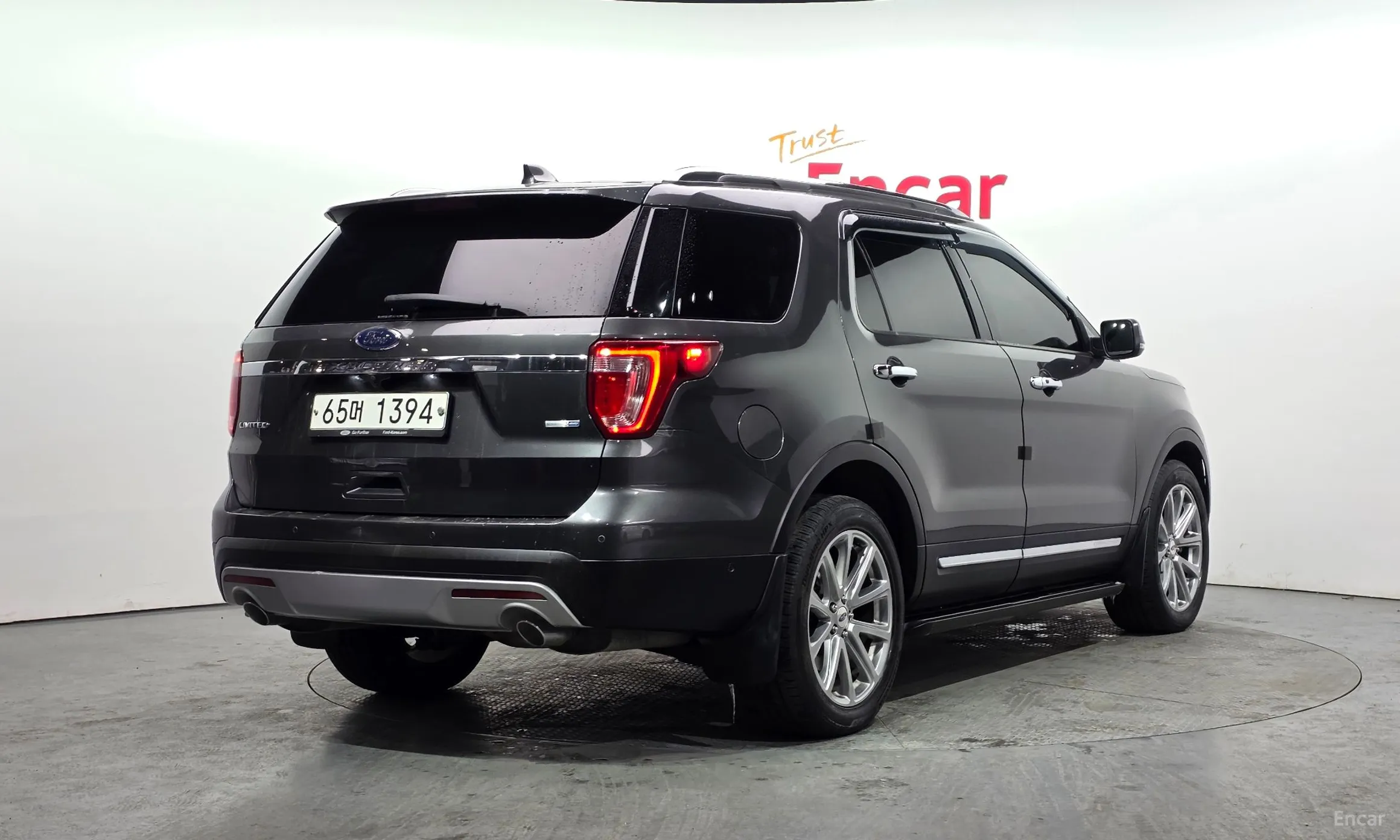 Ford Explorer превью 2