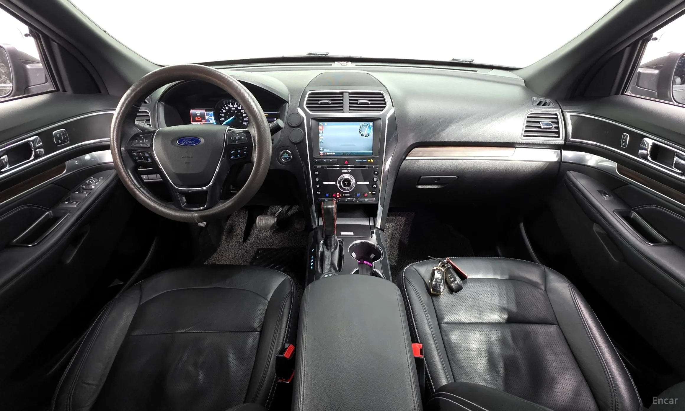 Ford Explorer превью 7