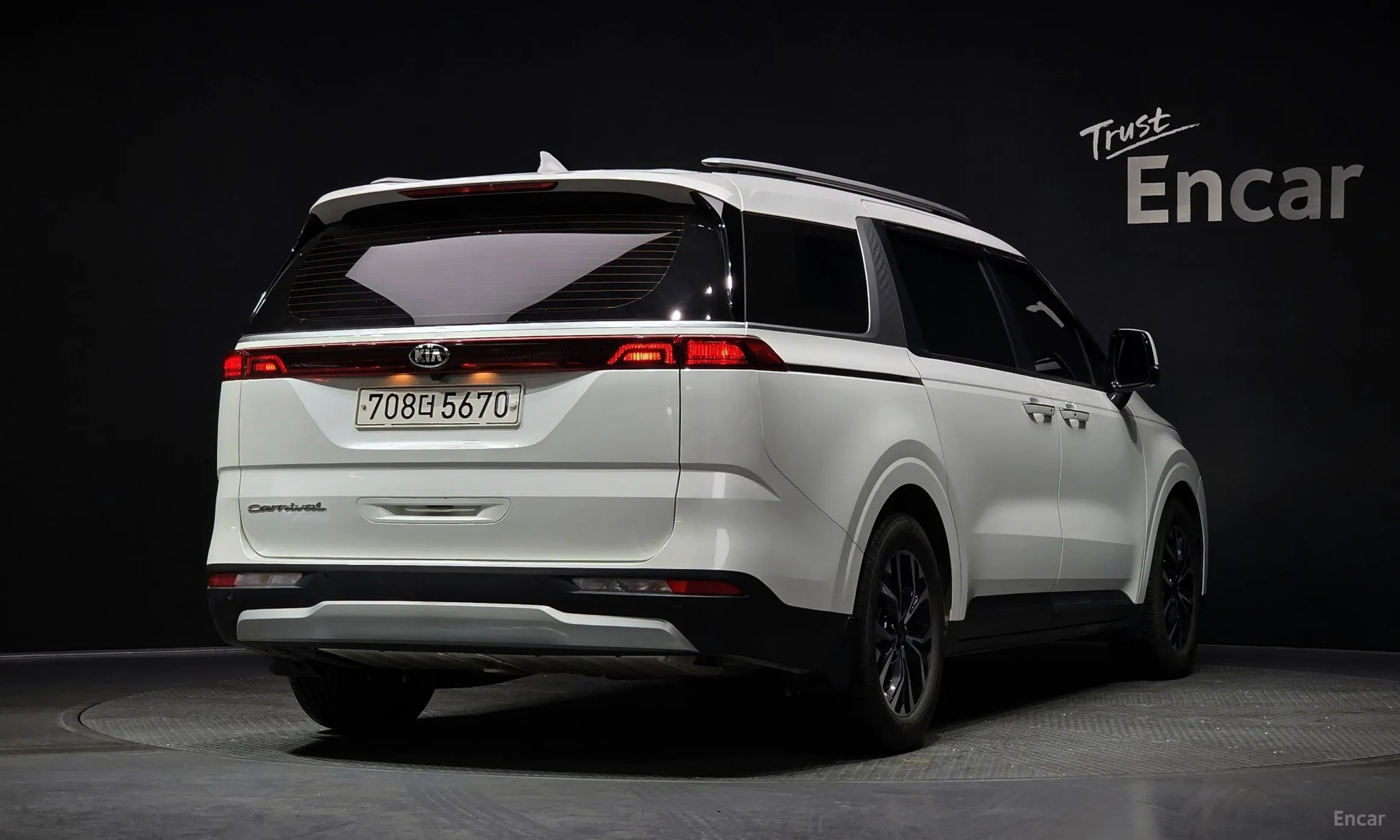 Kia Carnival Gen 4 превью 2