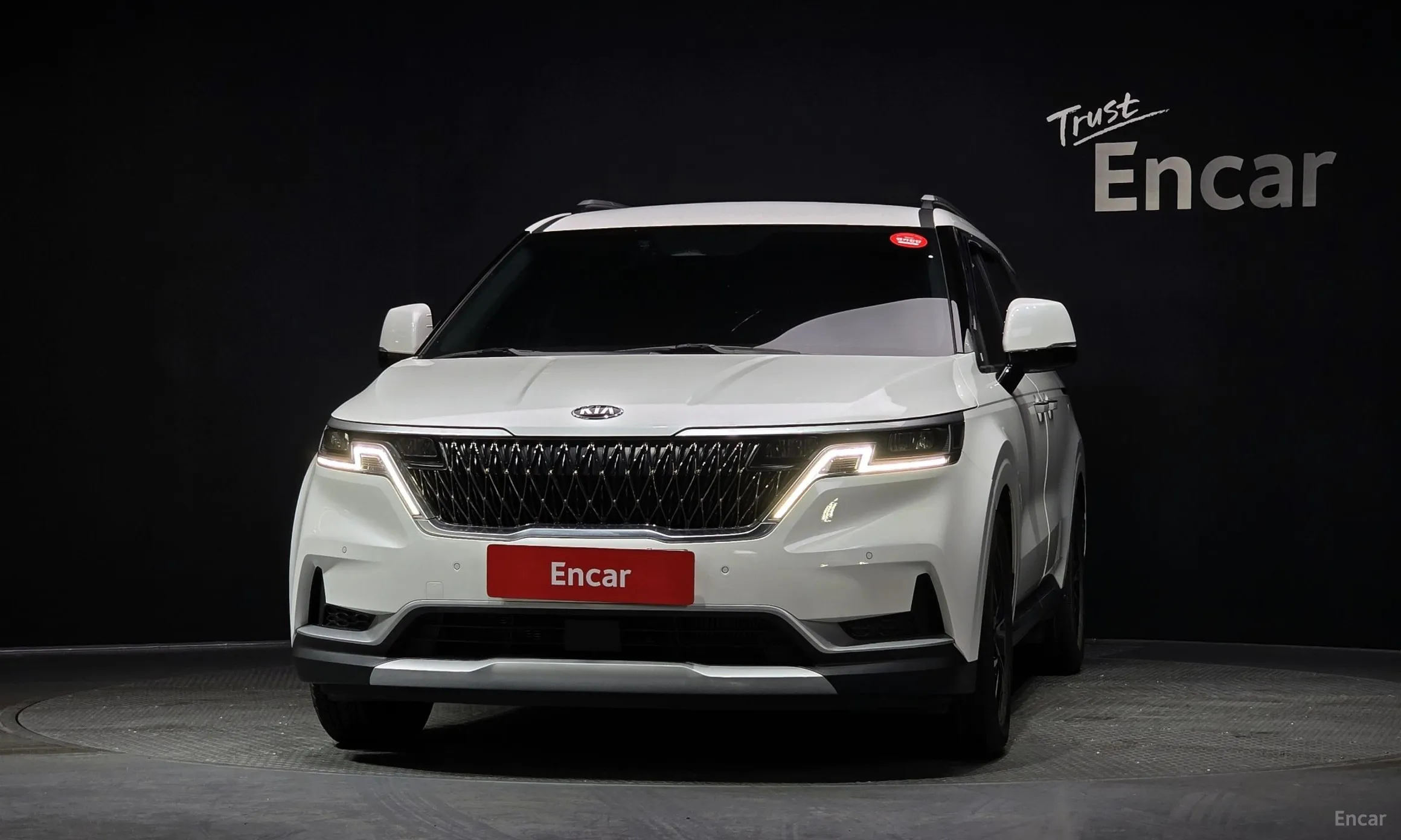 Kia Carnival Gen 4 превью 3