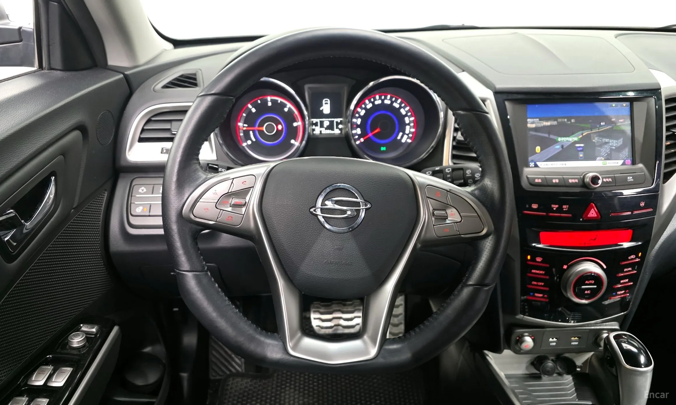 KG Mobility (SsangYong) Tivoli, Lazio превью 13