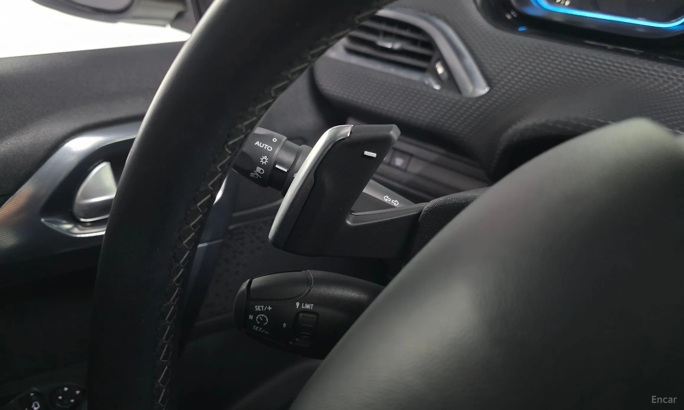 Peugeot 2008. превью 18