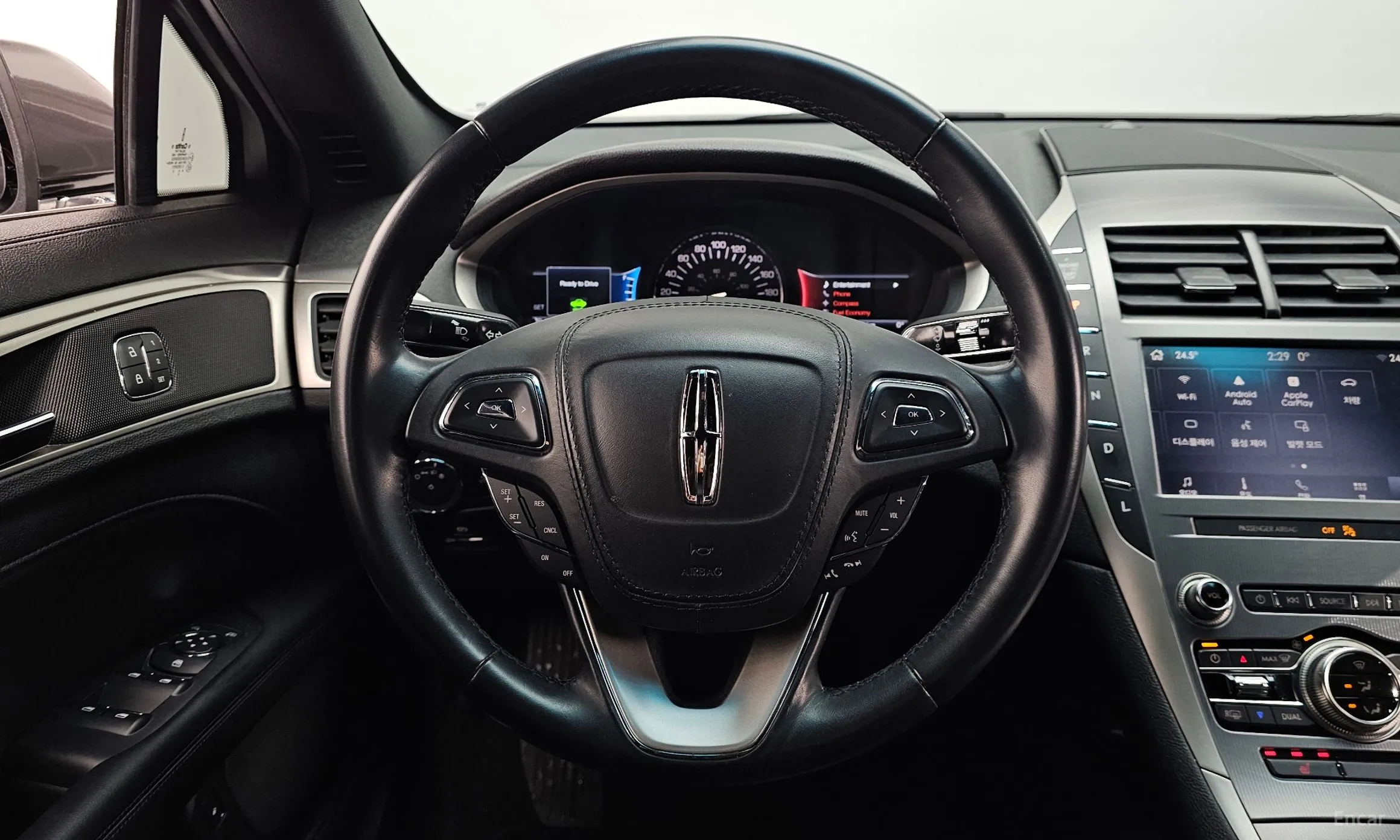 Lincoln New MKZ превью 13