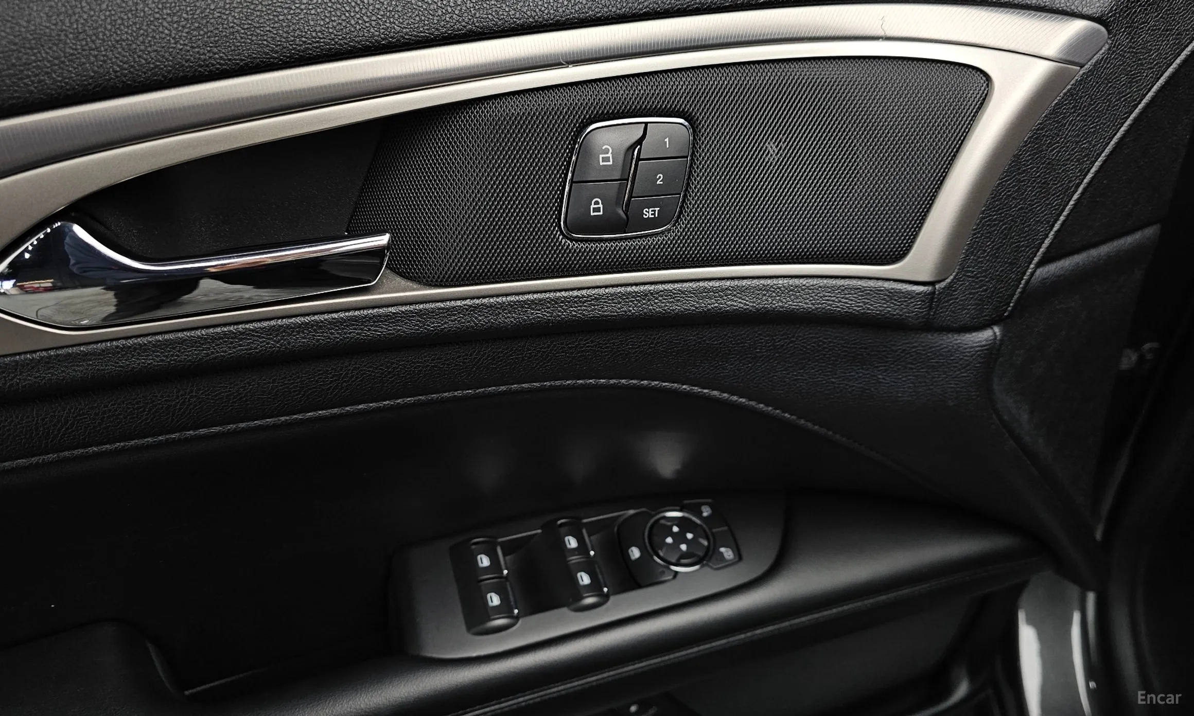 Lincoln New MKZ превью 17