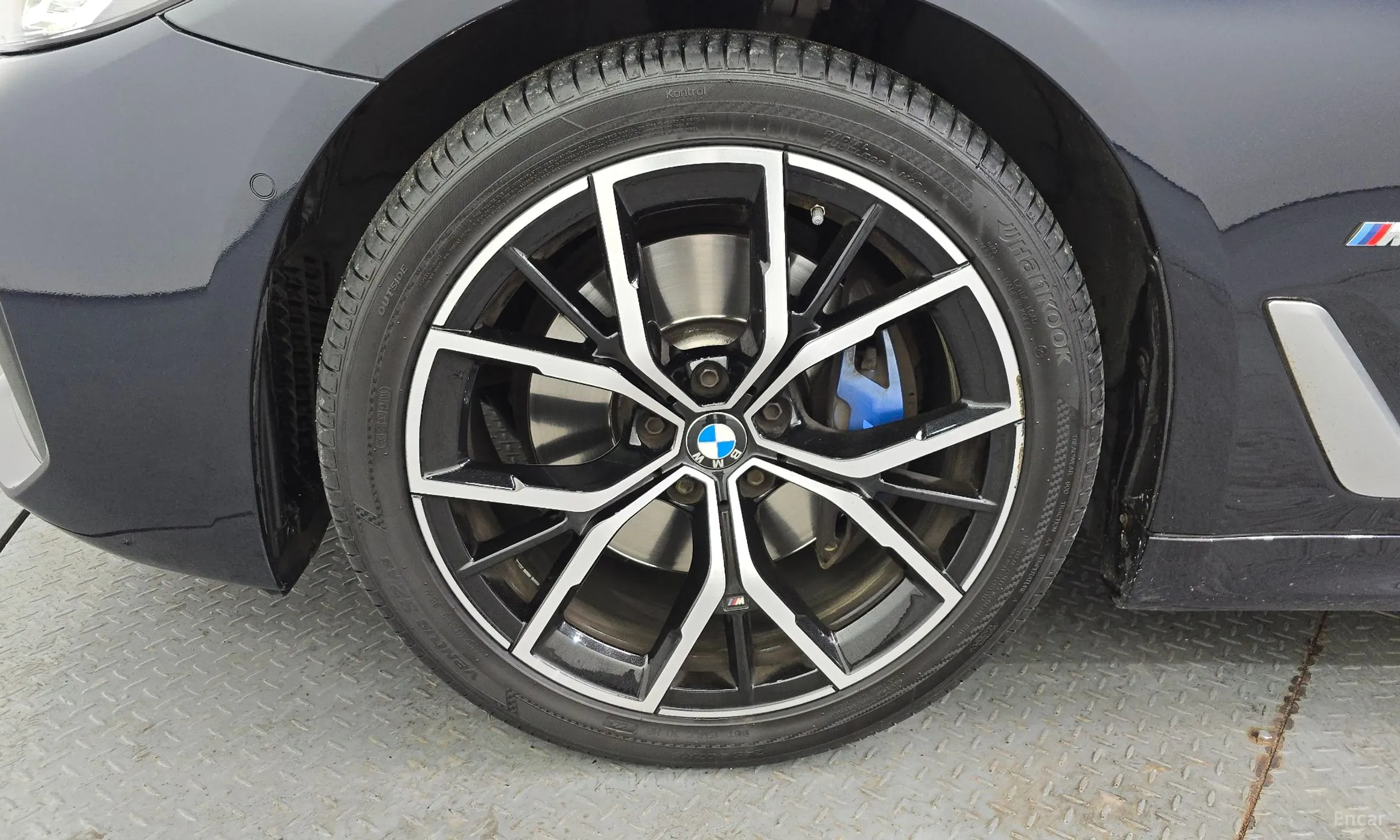 BMW 5 Series (G30) превью 5
