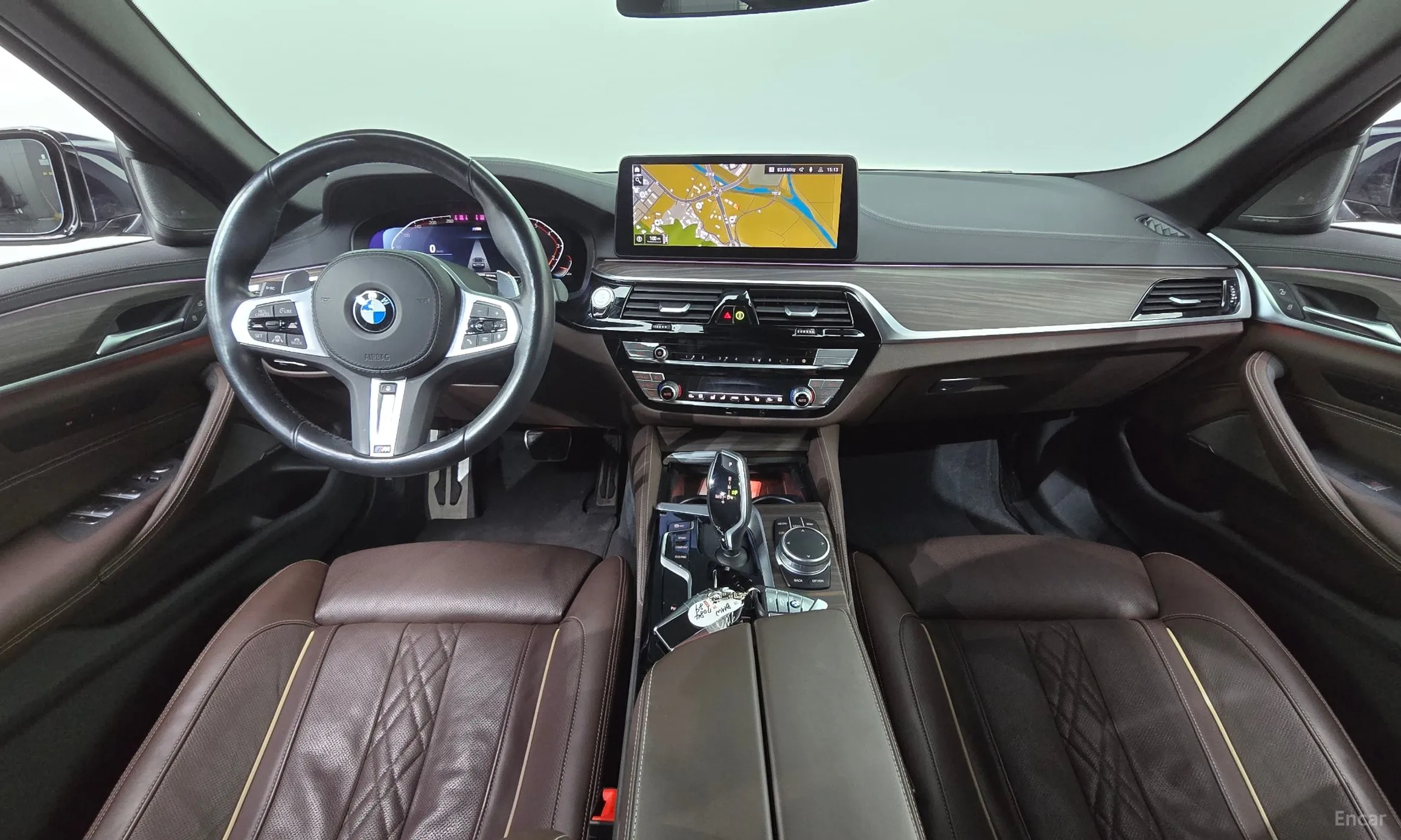 BMW 5 Series (G30) превью 7