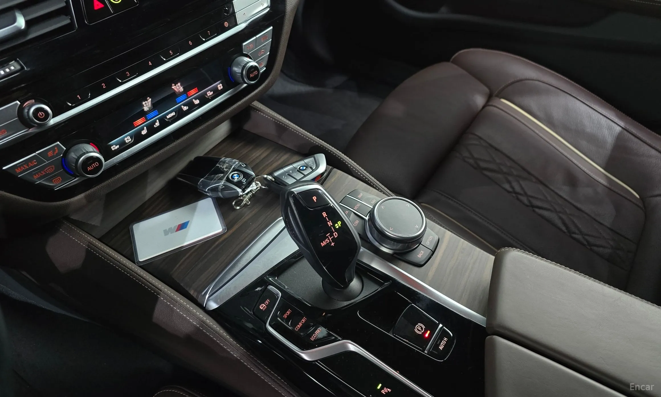 BMW 5 Series (G30) превью 9