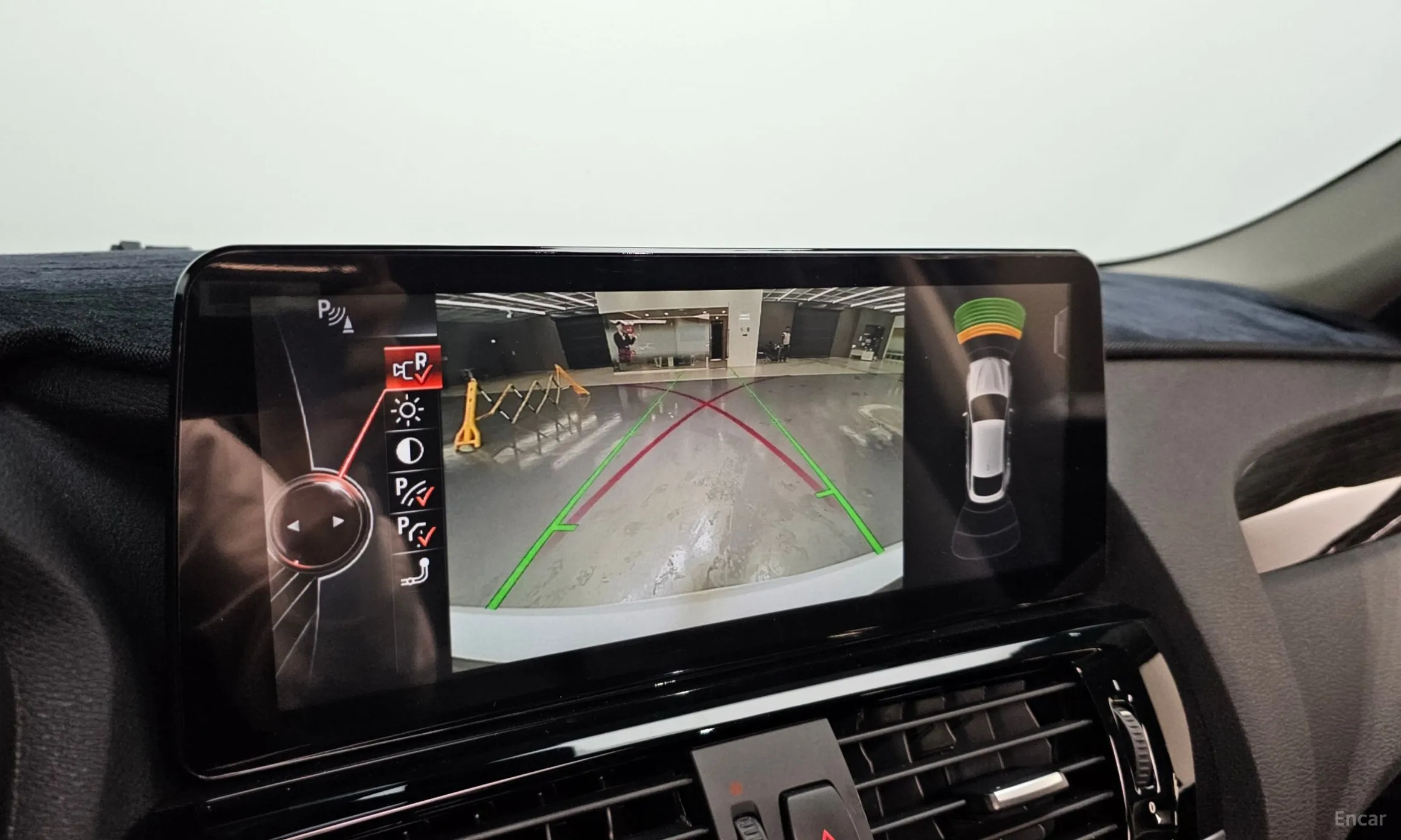 BMW X4 (F26) превью 15