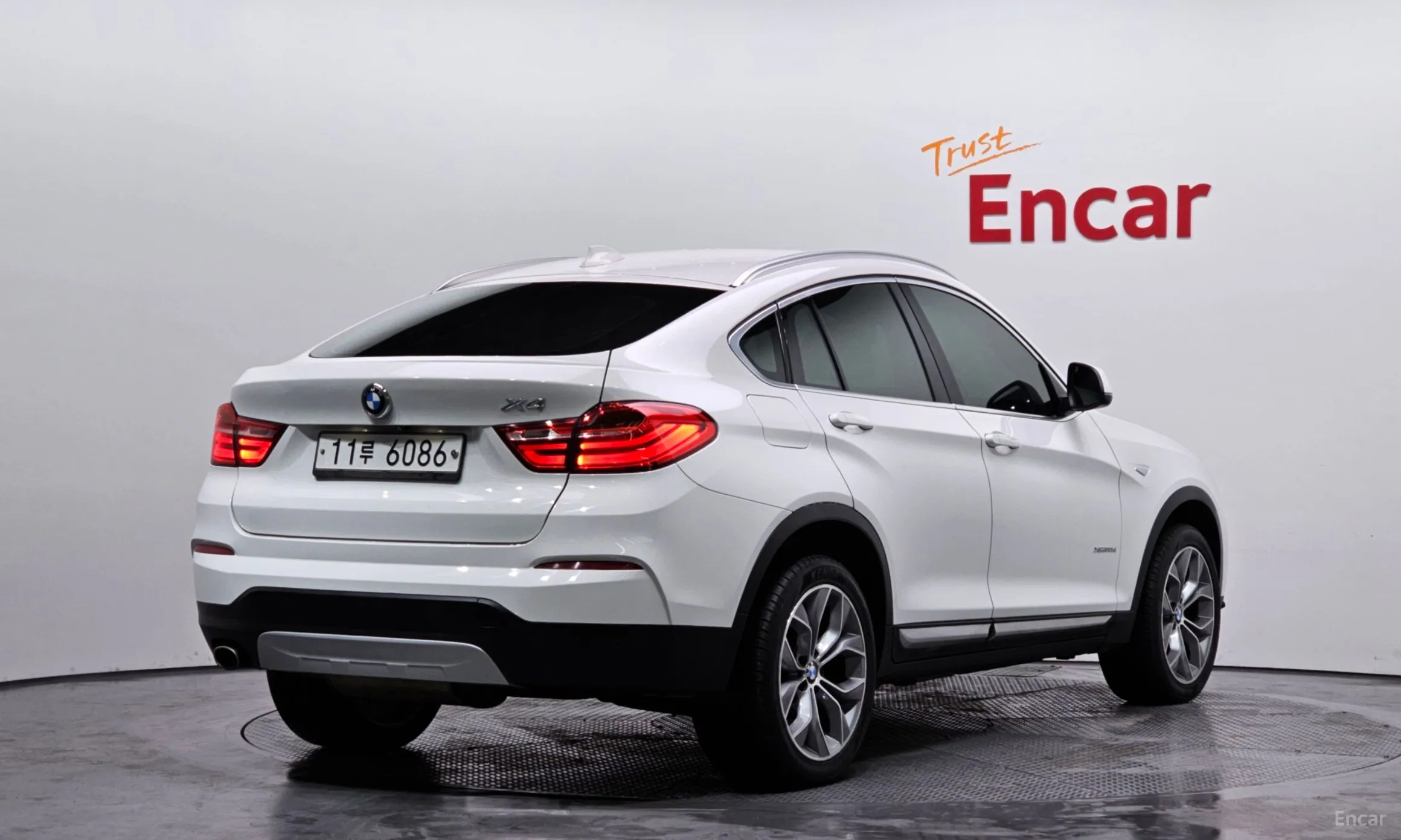BMW X4 (F26) превью 2