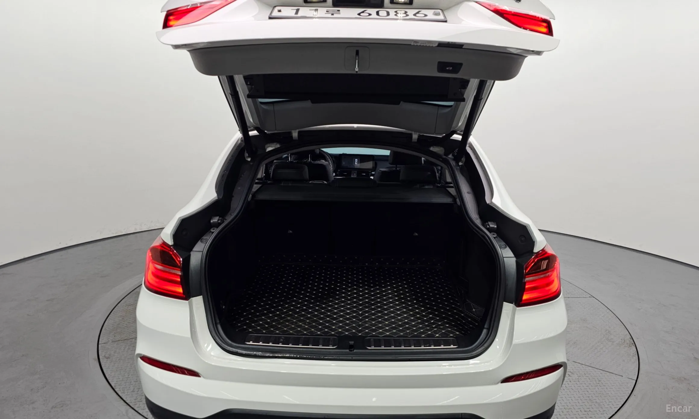 BMW X4 (F26) превью 20