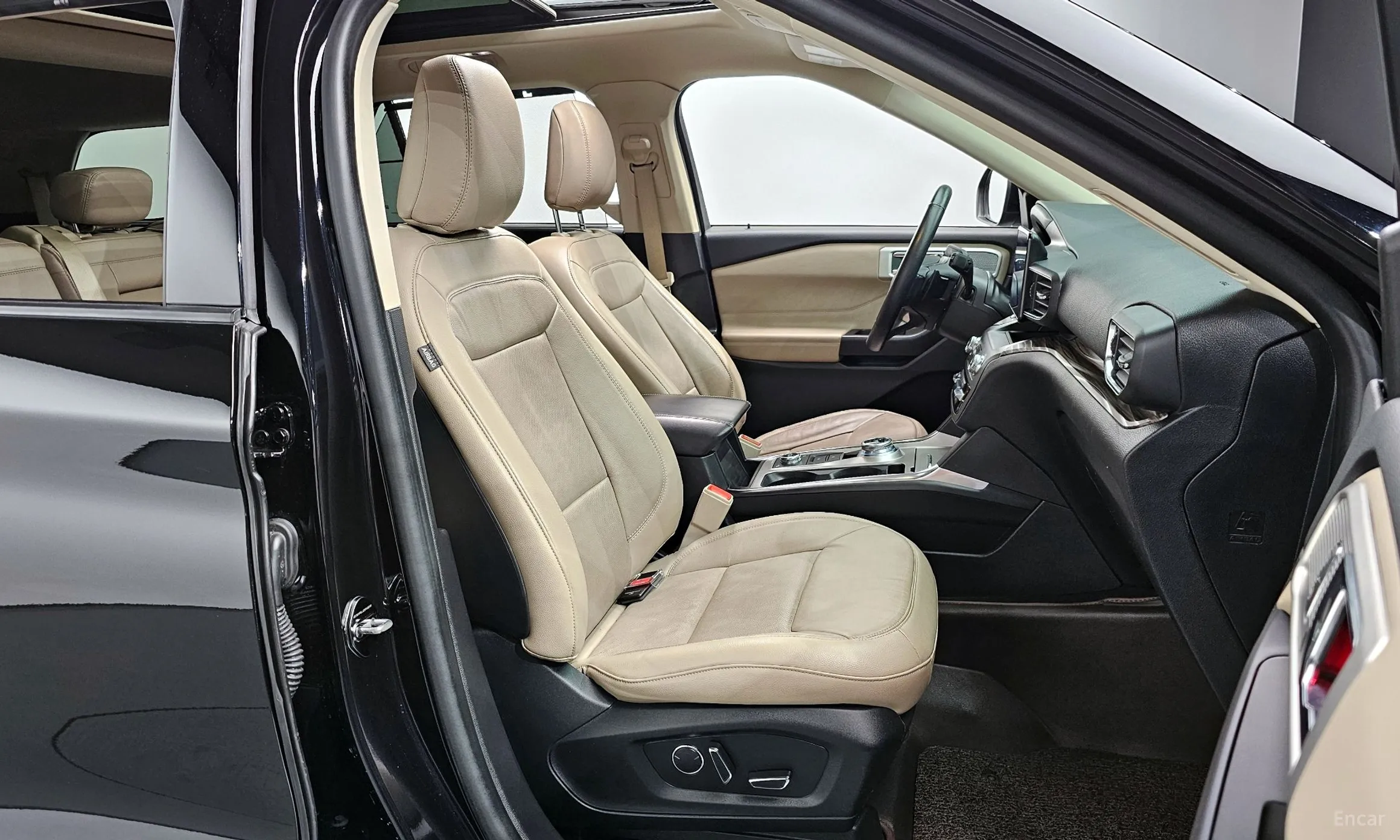 Ford Explorer 6th Generation превью 10