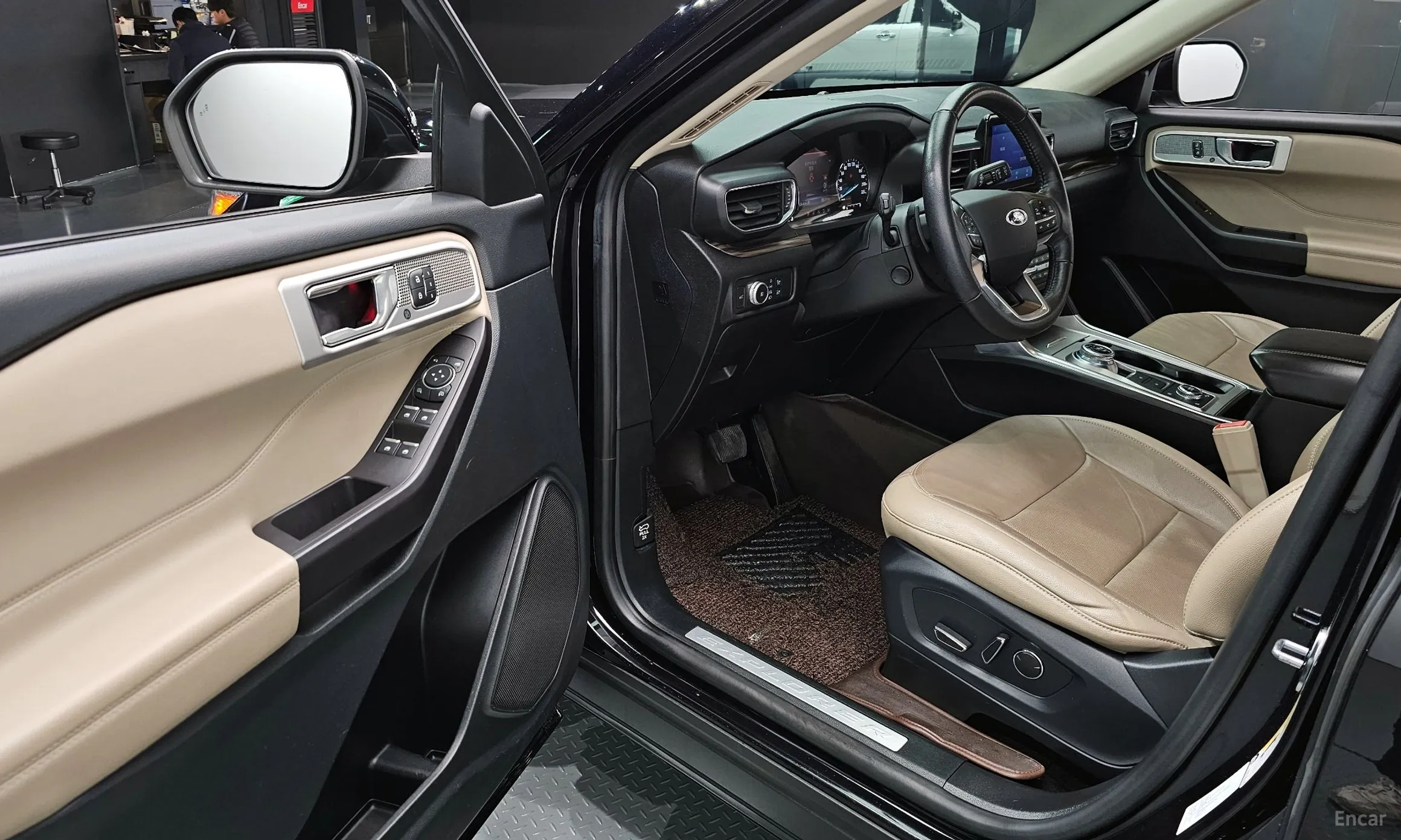 Ford Explorer 6th Generation превью 11