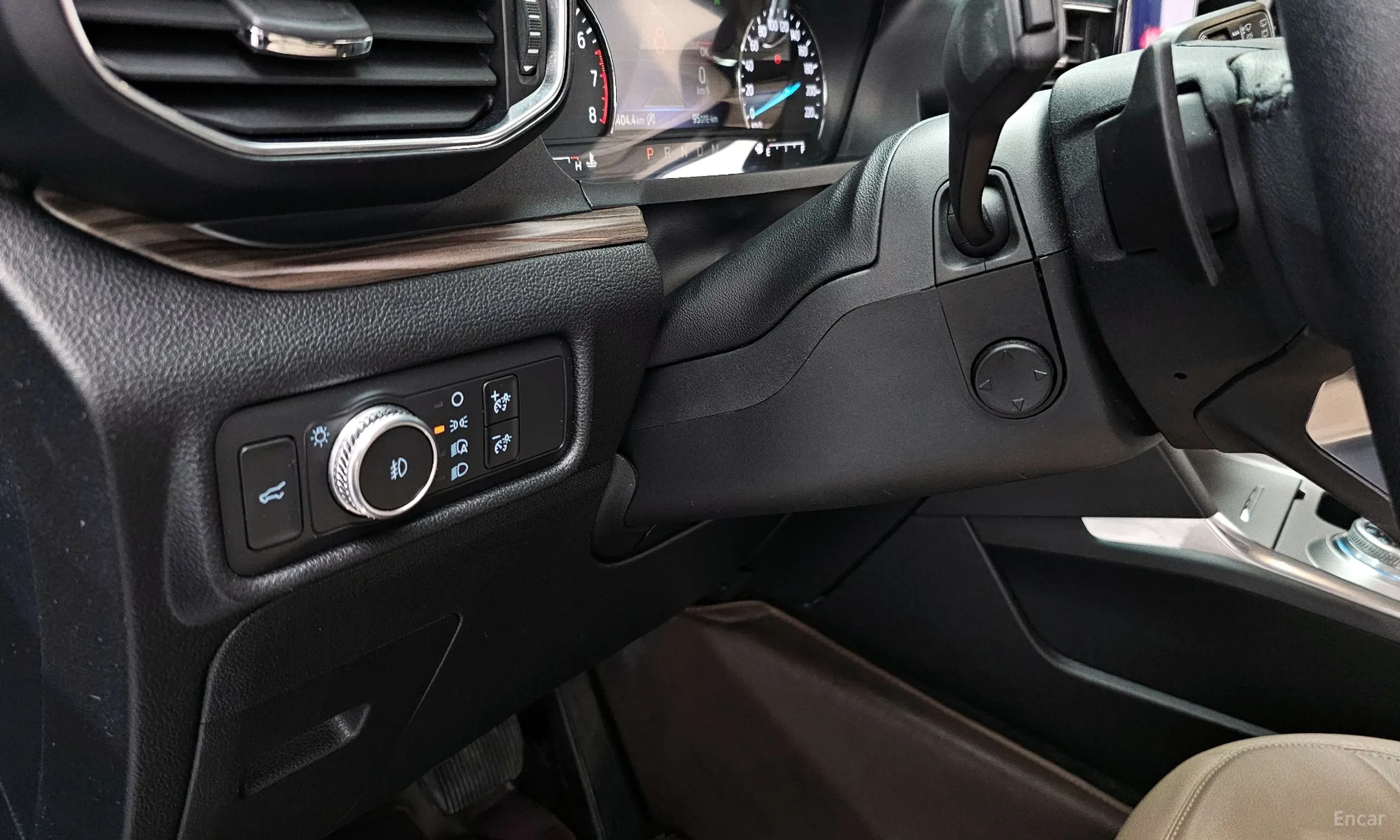Ford Explorer 6th Generation превью 18