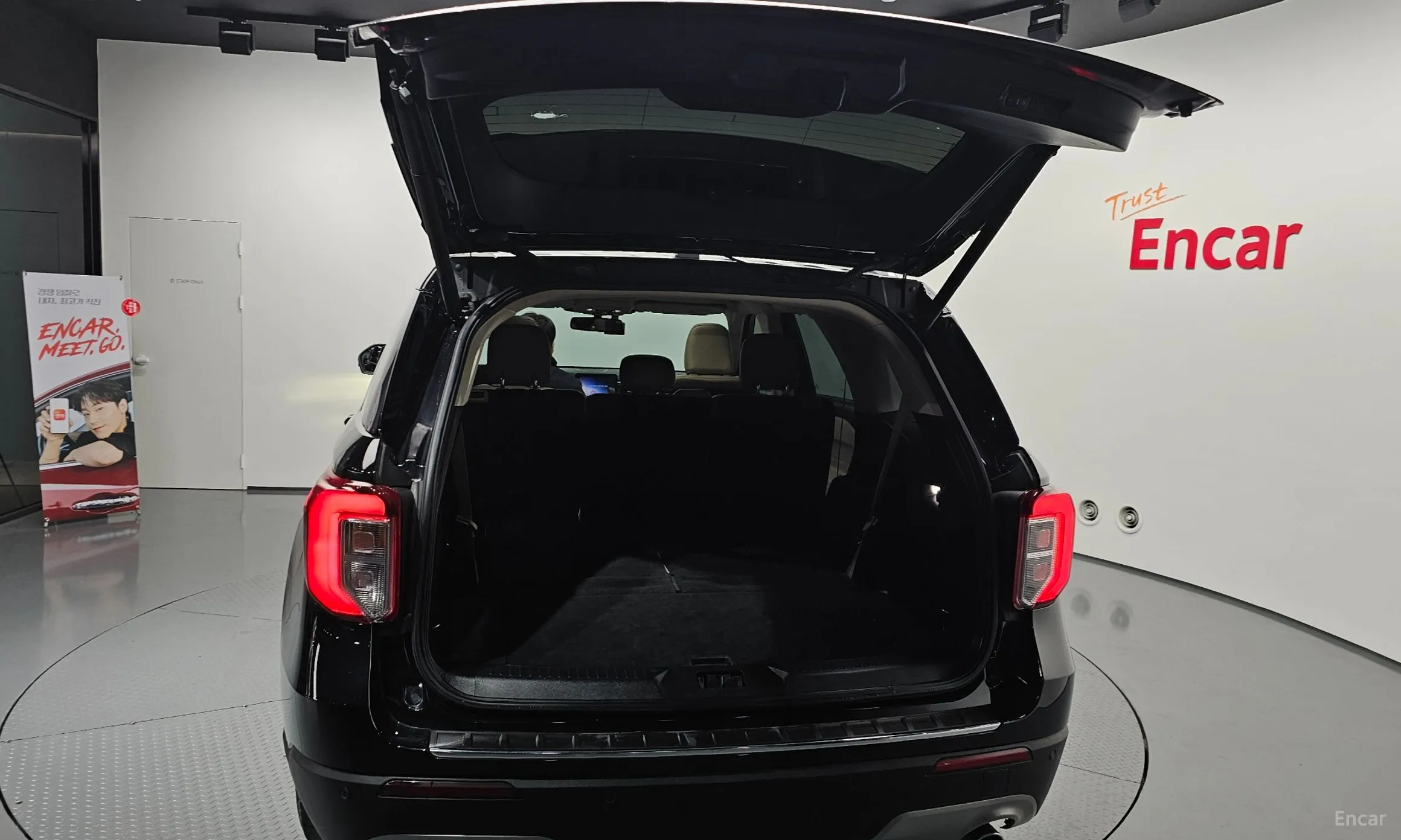 Ford Explorer 6th Generation превью 20