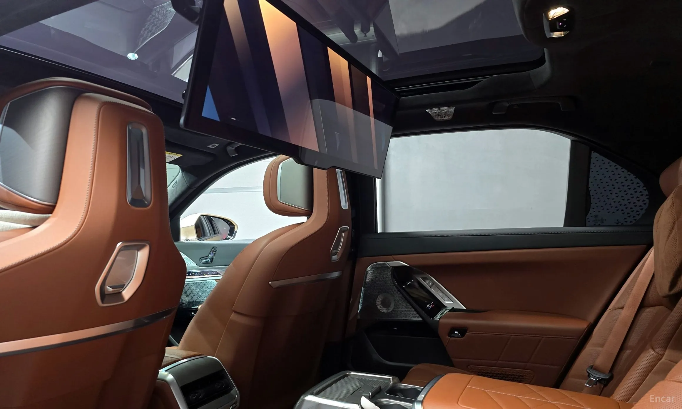 BMW 7 Series (G70) превью 19