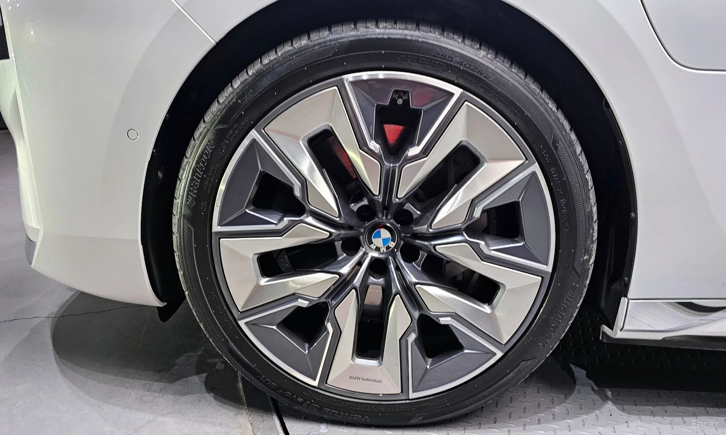 BMW 7 Series (G70) превью 5