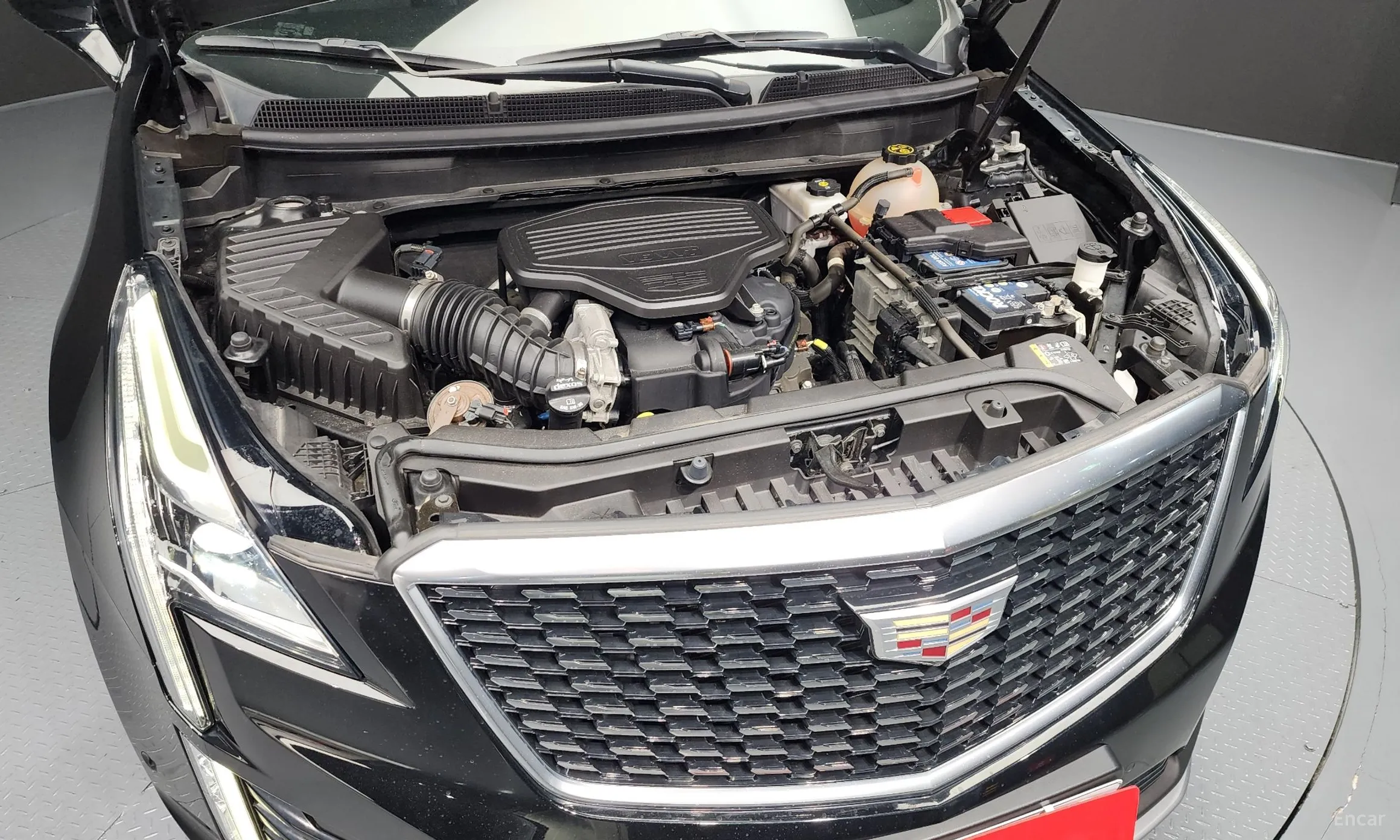 Cadillac XT5 превью 6