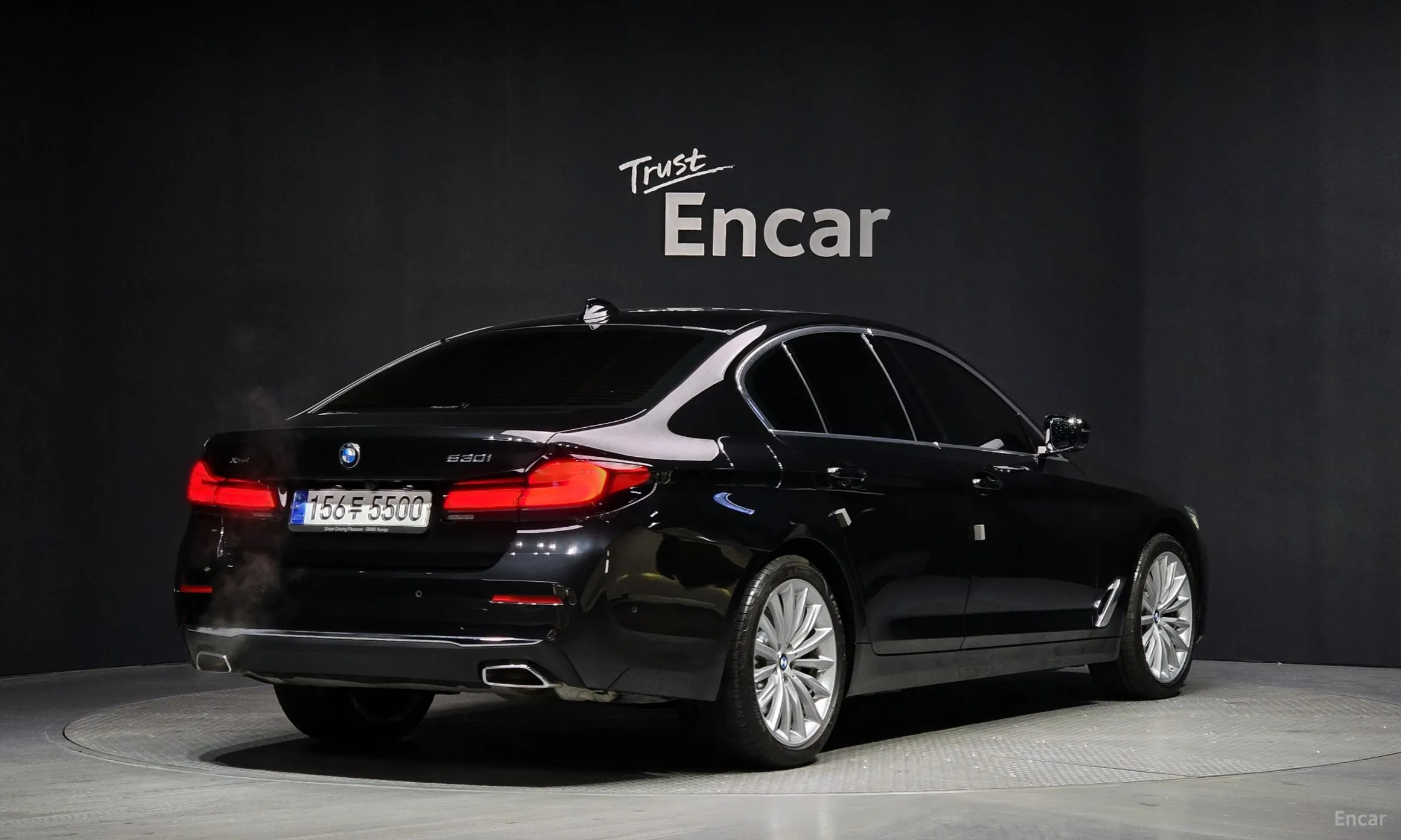 BMW 5 Series (G30) превью 2