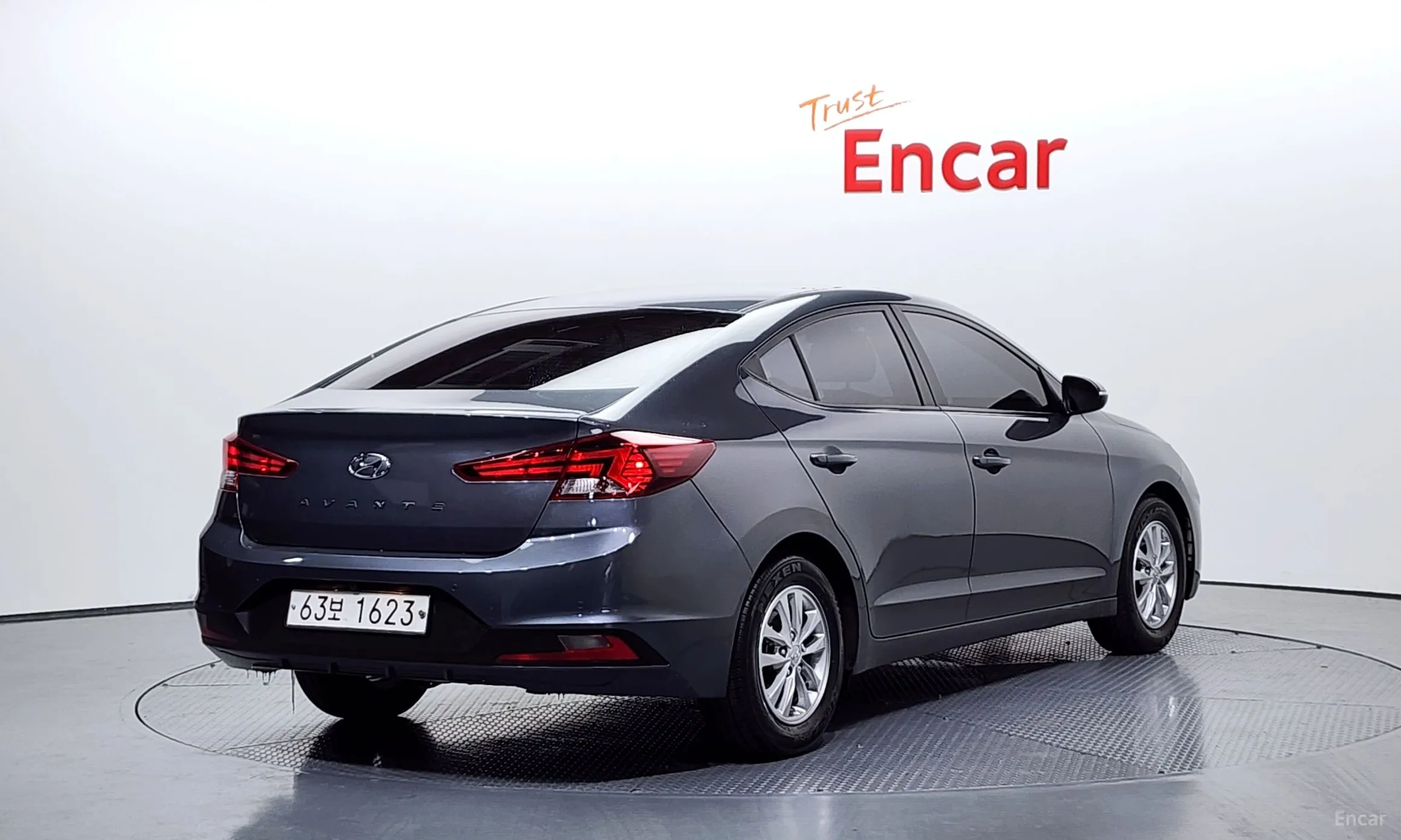 Hyundai Avante AD