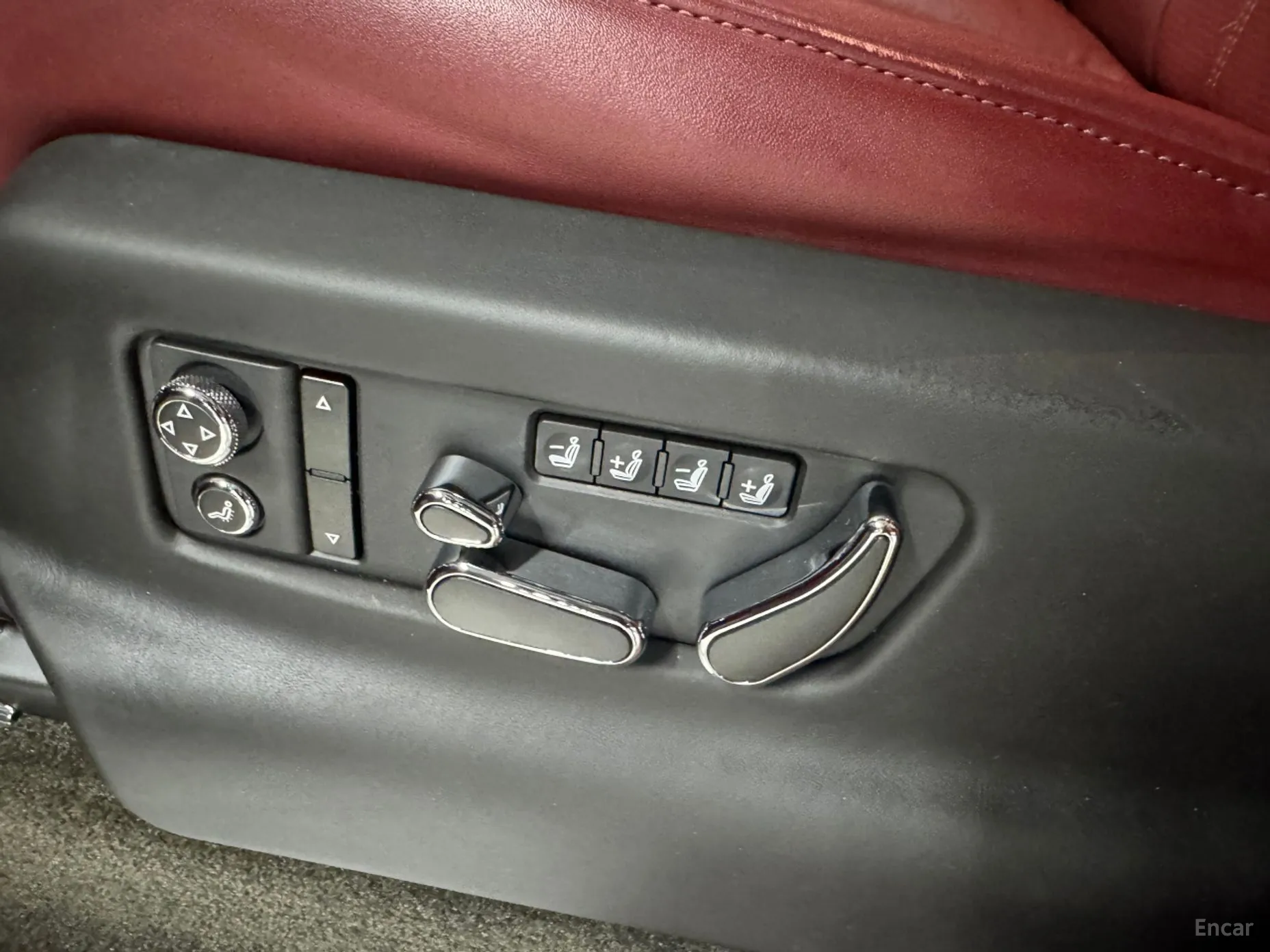Bentley Bentayga превью 10