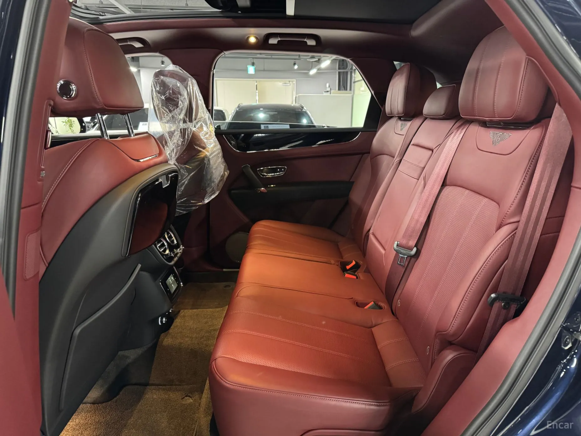 Bentley Bentayga превью 14